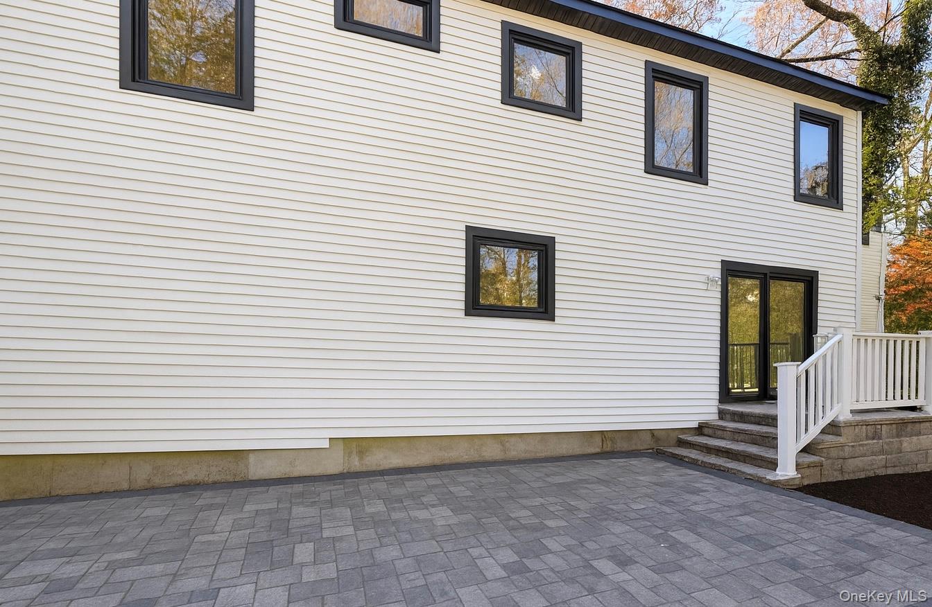 26 Brewster Hill Road, East Setauket, NY 11733