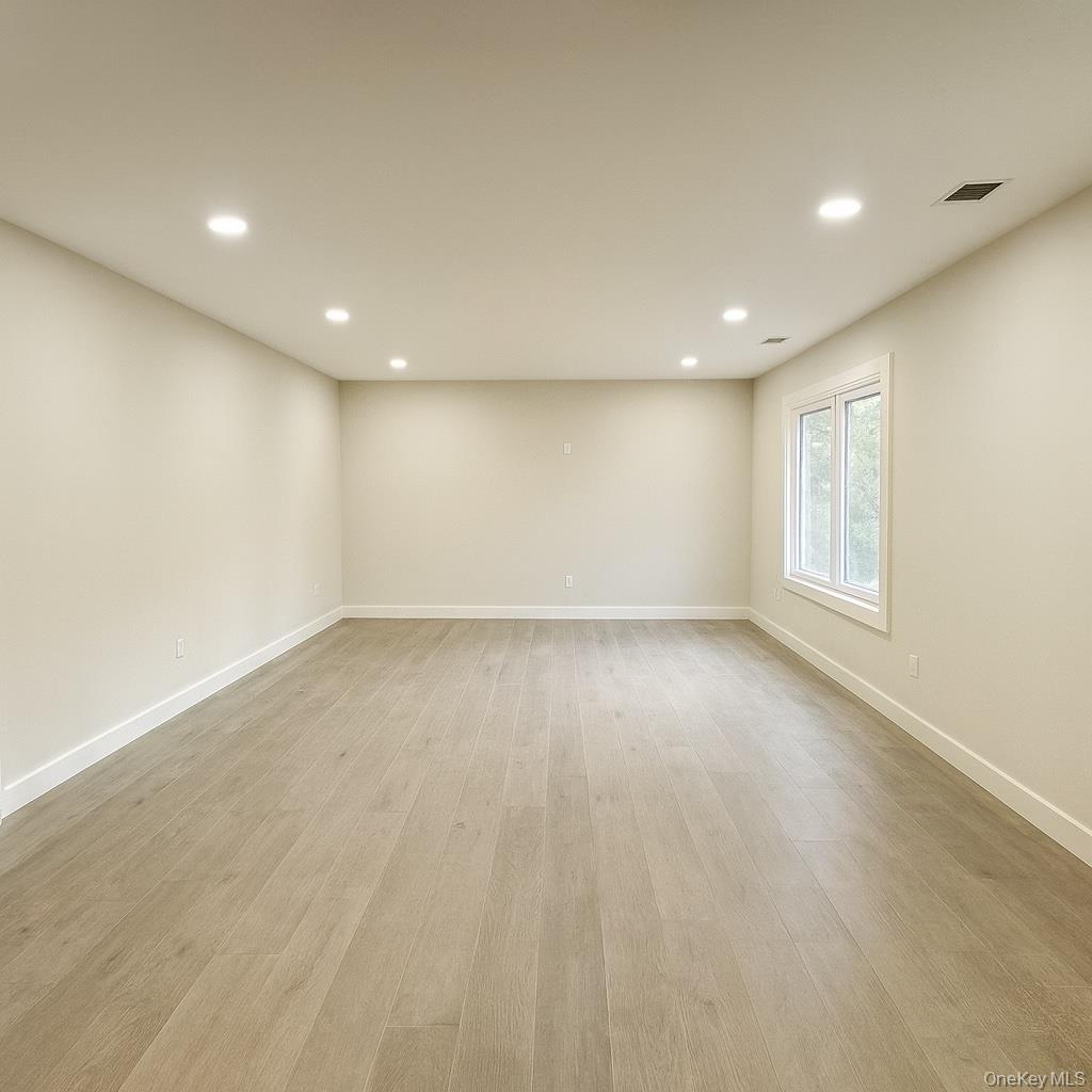 26 Brewster Hill Road, East Setauket, NY 11733