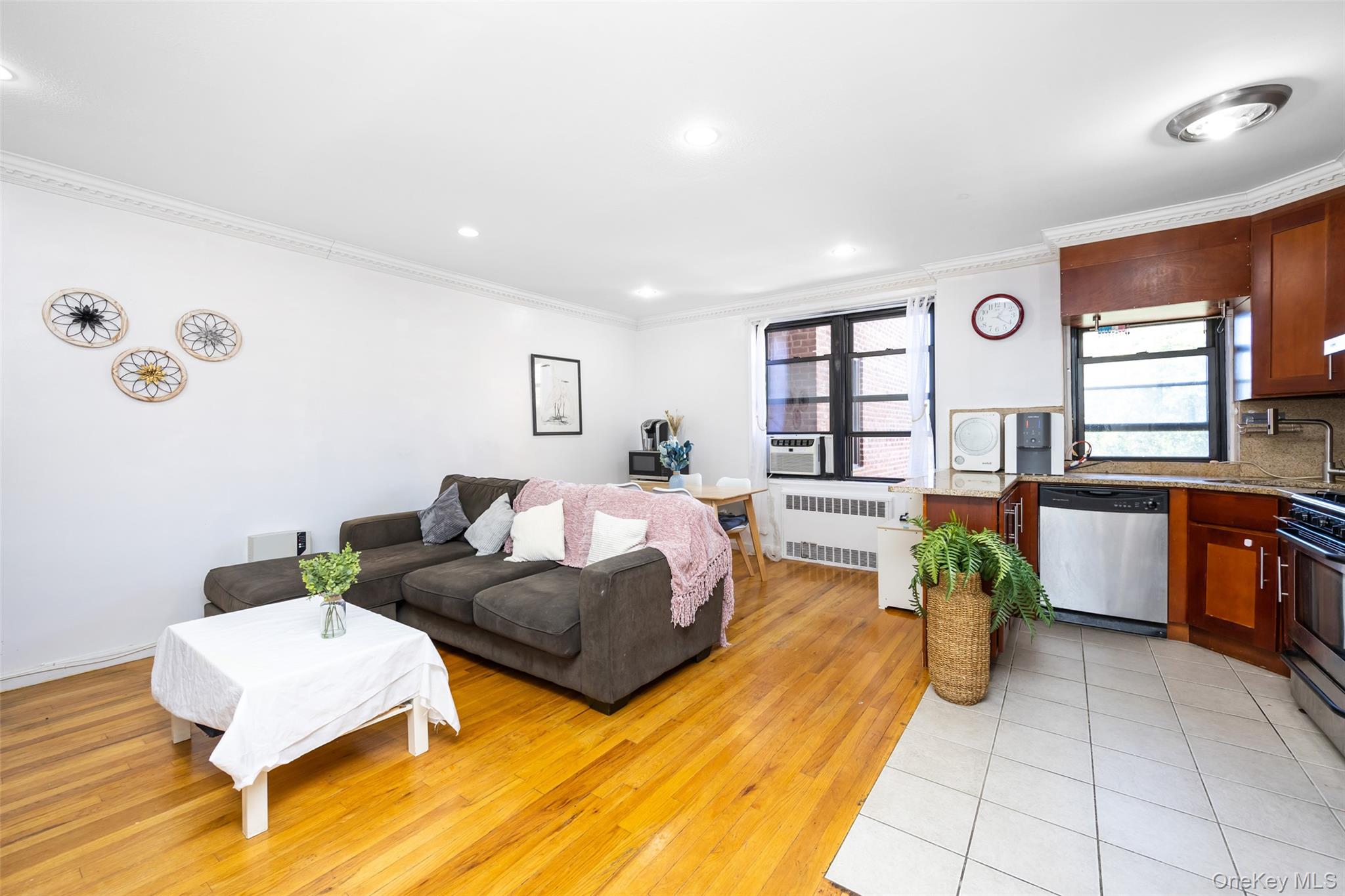 150-15 72 Rd # 5F, Flushing, NY 11367