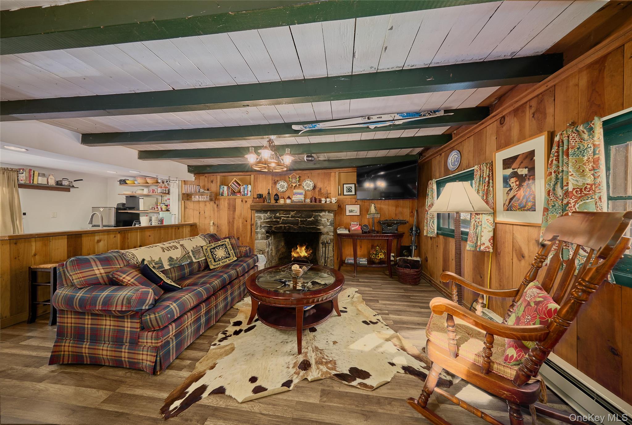 356 Rossway Road, Pleasant Valley, NY 12569