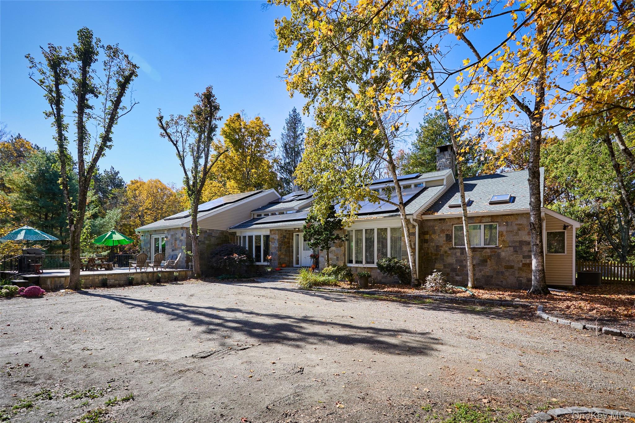 356 Rossway Road, Pleasant Valley, NY 12569