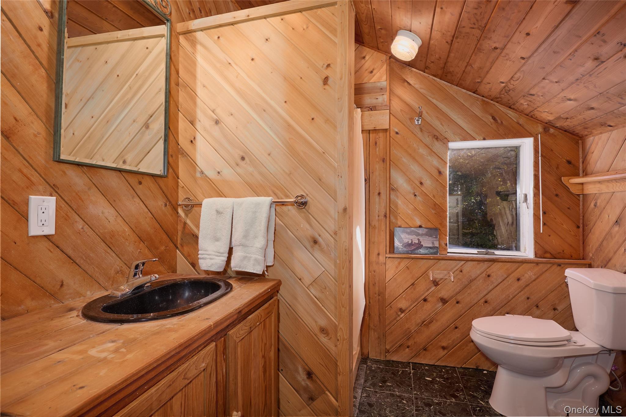 356 Rossway Road, Pleasant Valley, NY 12569