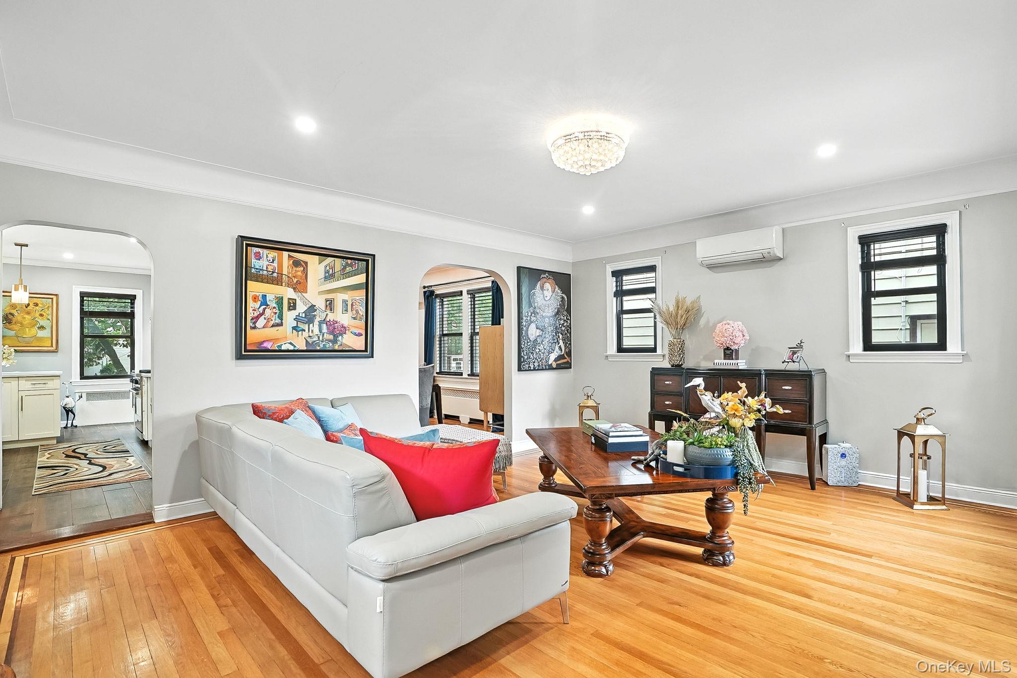 1260 Rhinelander Avenue, Bronx, NY 10461