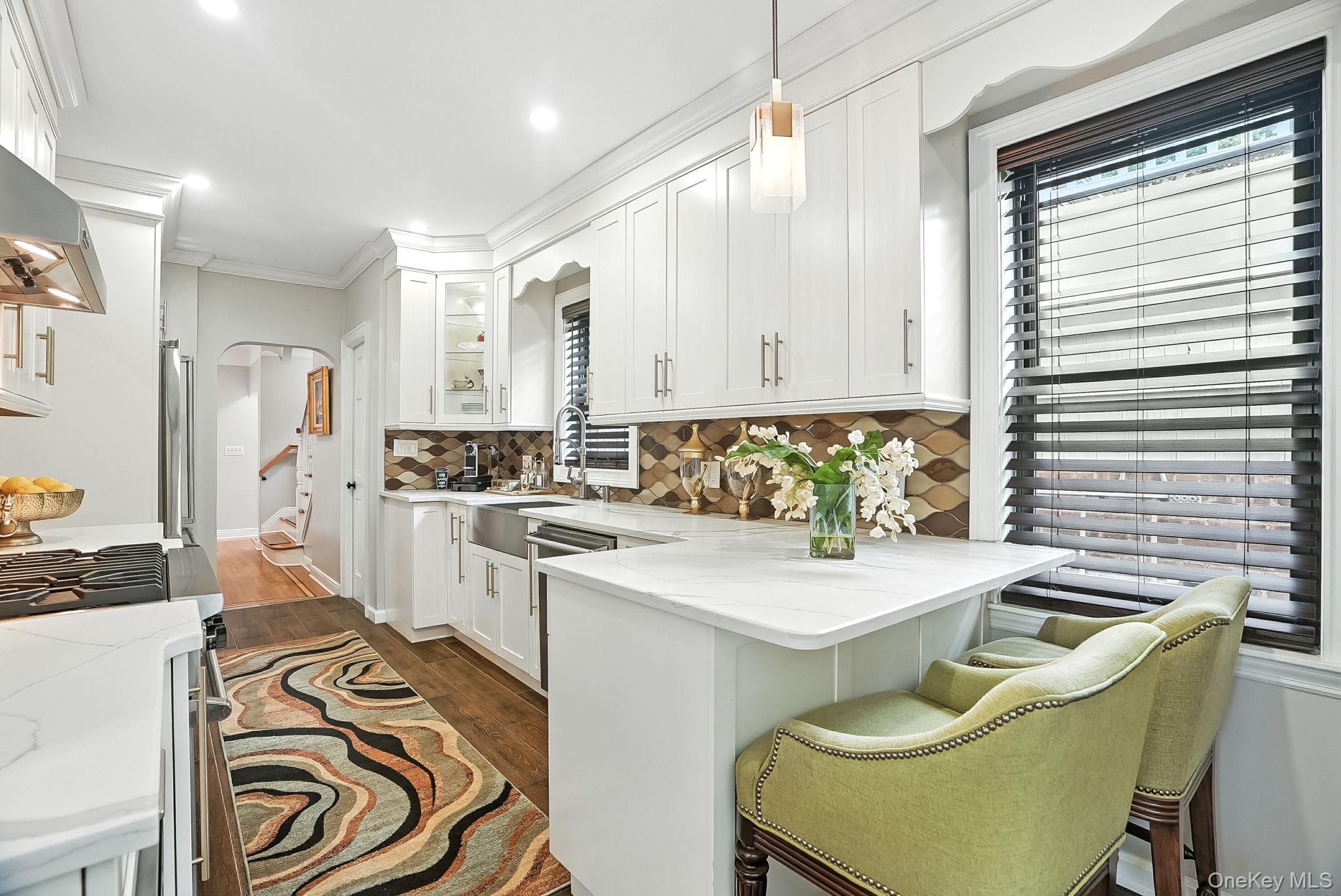 1260 Rhinelander Avenue, Bronx, NY 10461