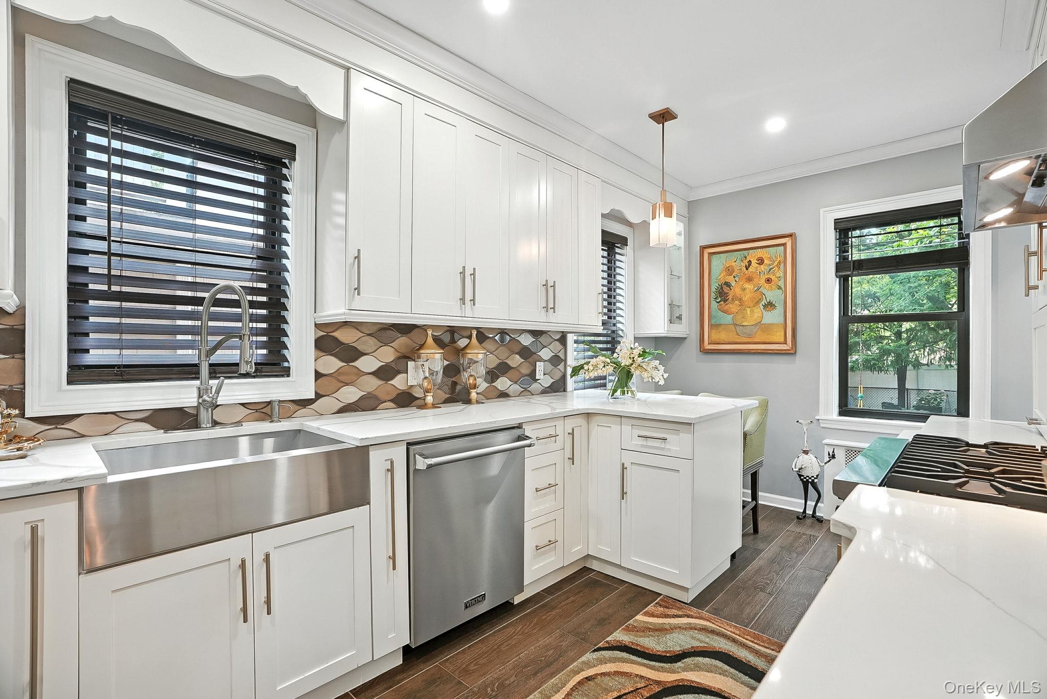 1260 Rhinelander Avenue, Bronx, NY 10461