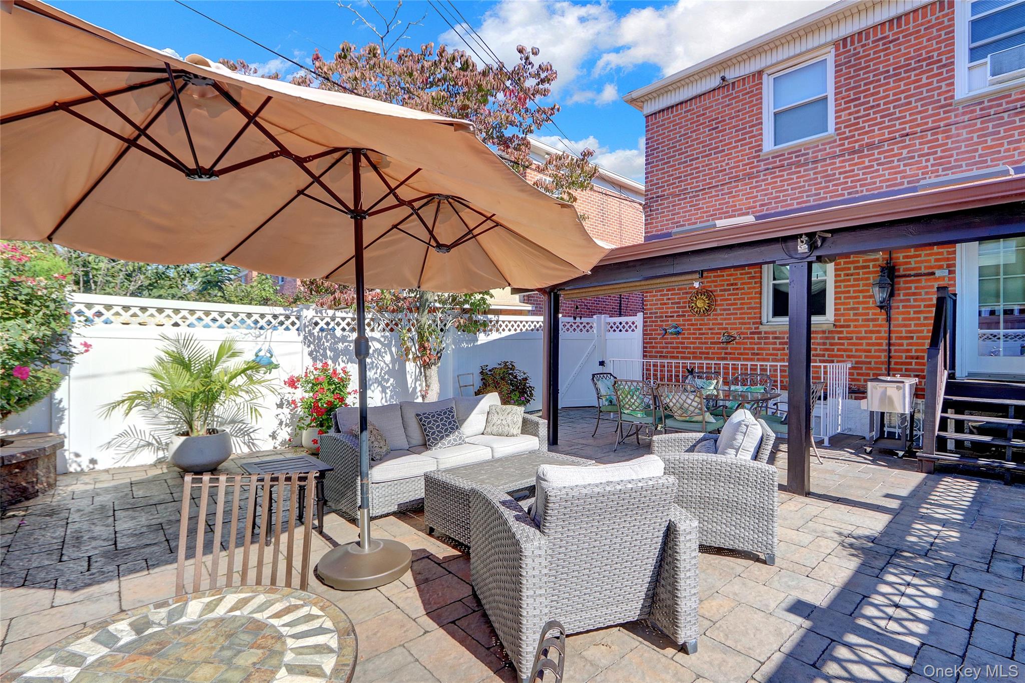 61-34 76th Street, Middle Village, NY 11379