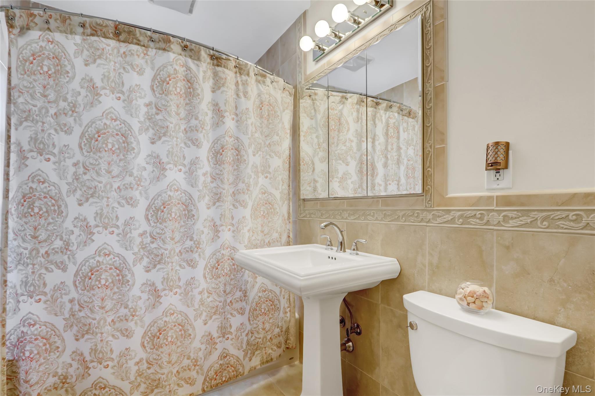 61-34 76th Street, Middle Village, NY 11379