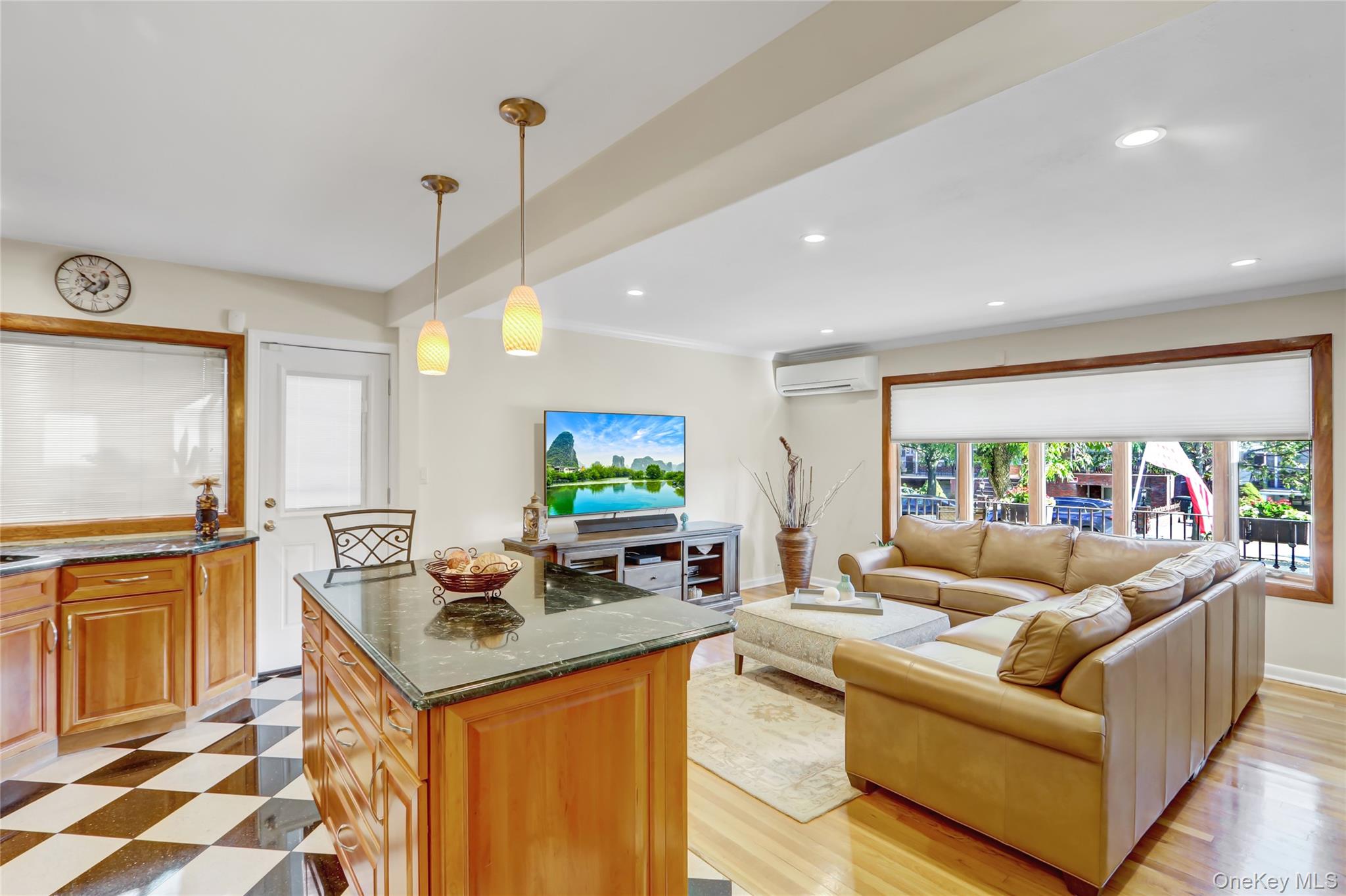 61-34 76th Street, Middle Village, NY 11379