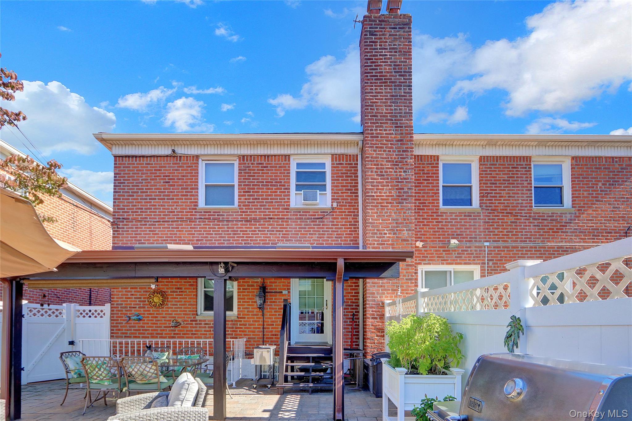 61-34 76th Street, Middle Village, NY 11379