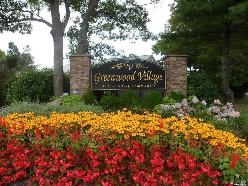 11 Willow Court, Manorville, NY 11949