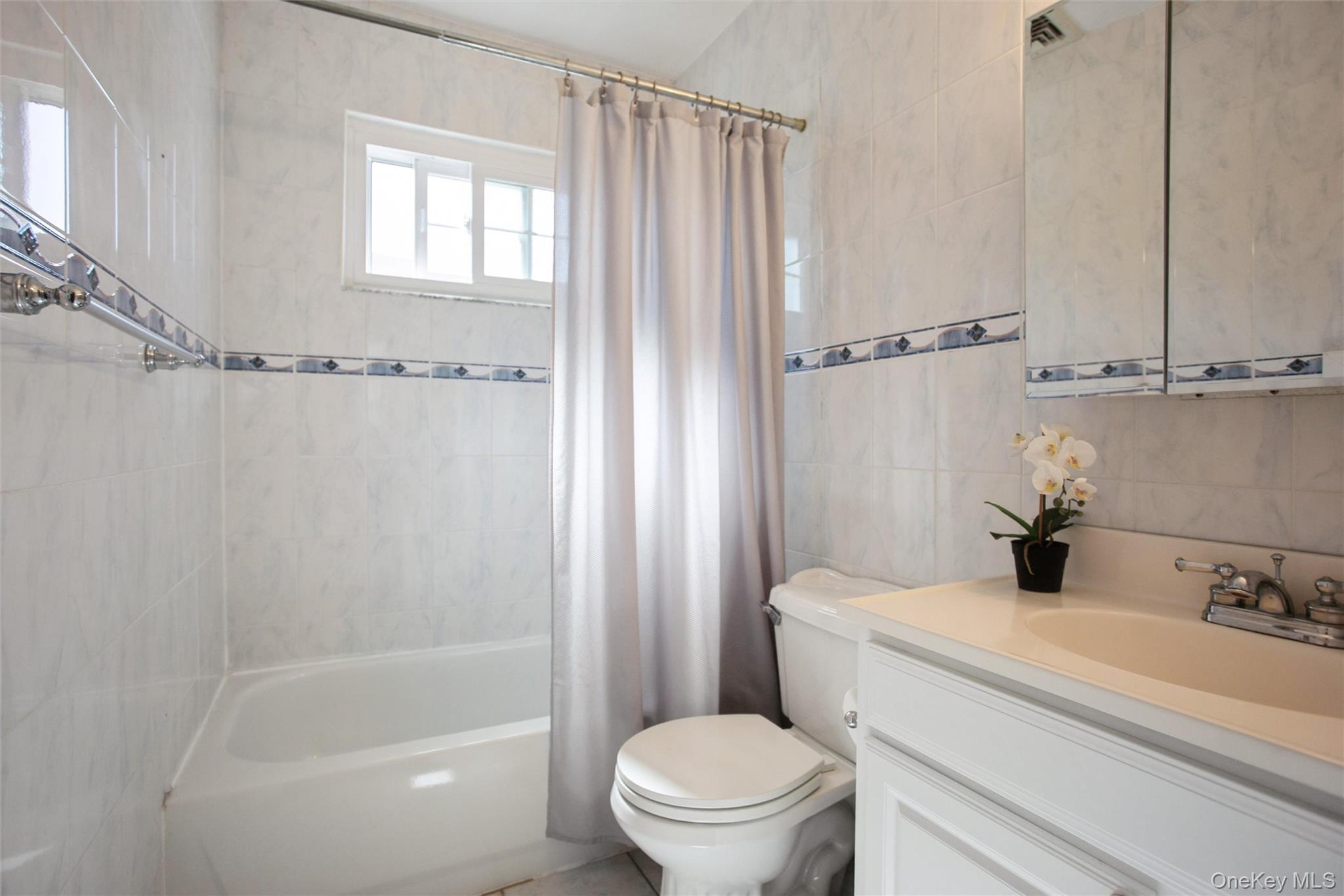 3515 Oceanside Road, Oceanside, NY 11572