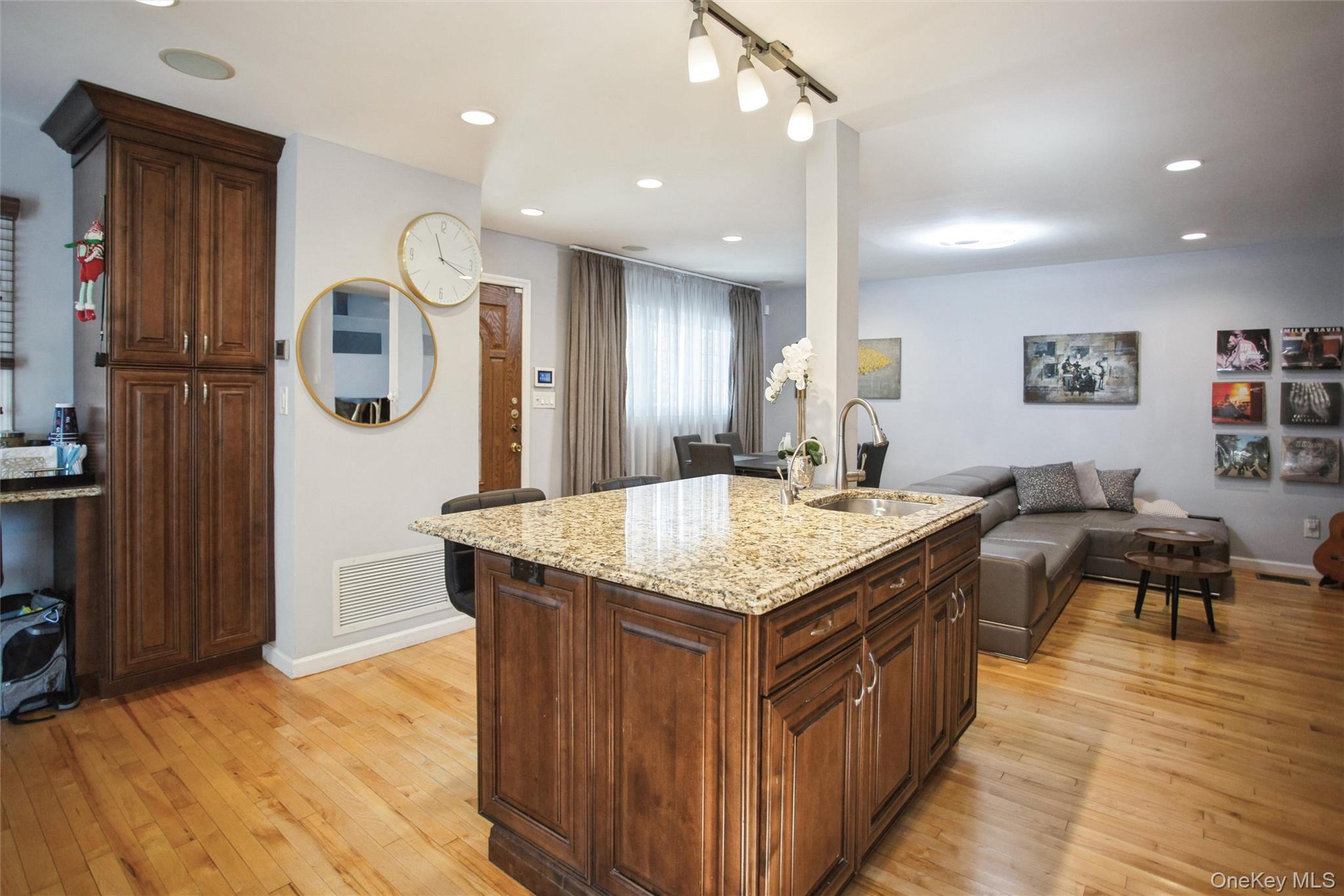 3515 Oceanside Road, Oceanside, NY 11572