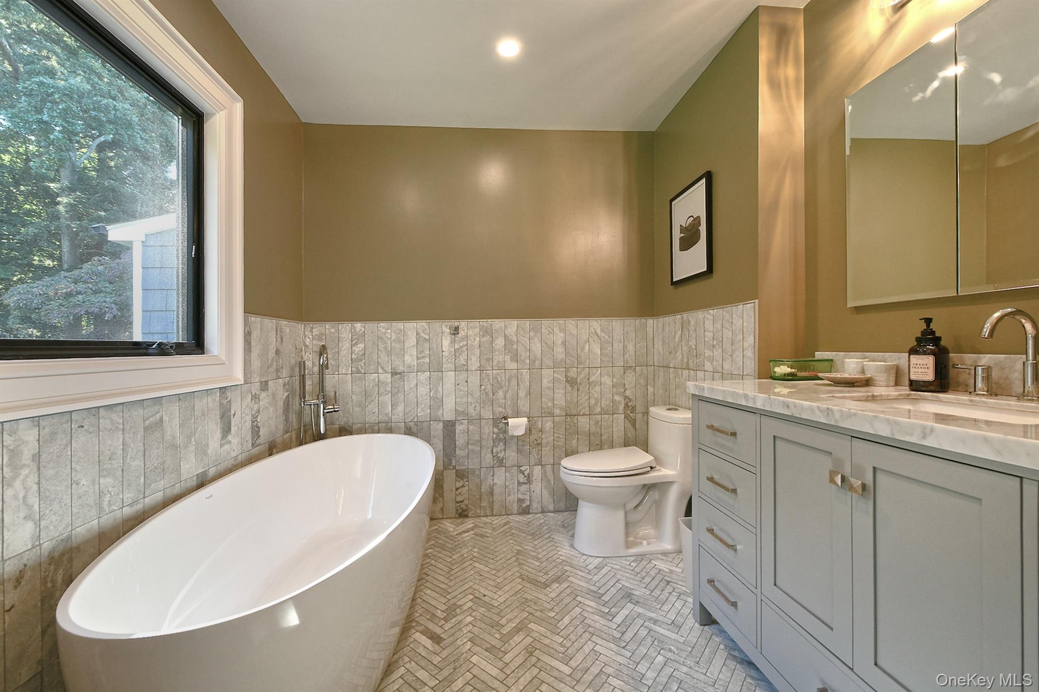 42 Flower Hill Road, Huntington, NY 11743