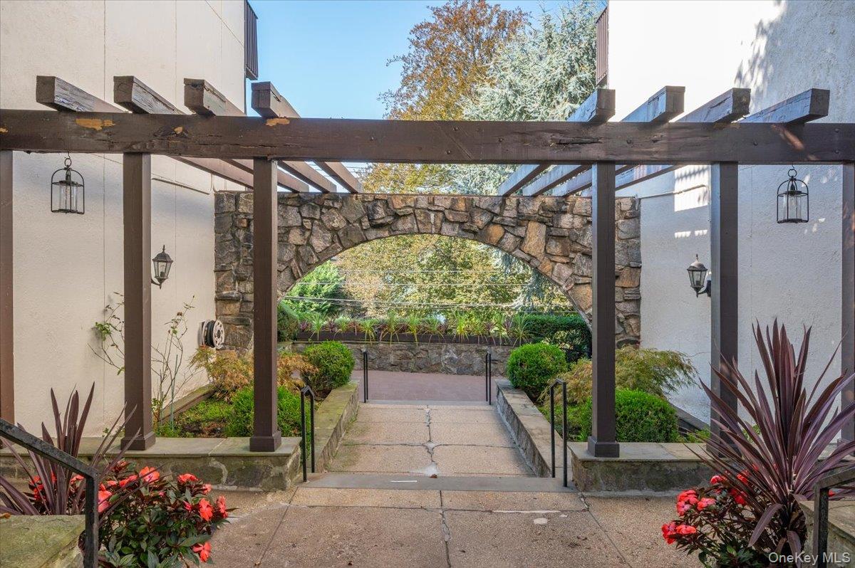1200 Warburton Avenue # 21, Yonkers, NY 10701