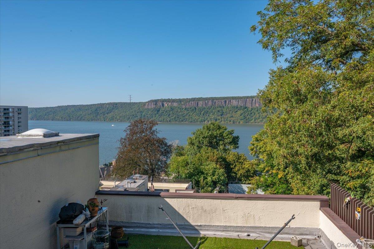 1200 Warburton Avenue # 21, Yonkers, NY 10701