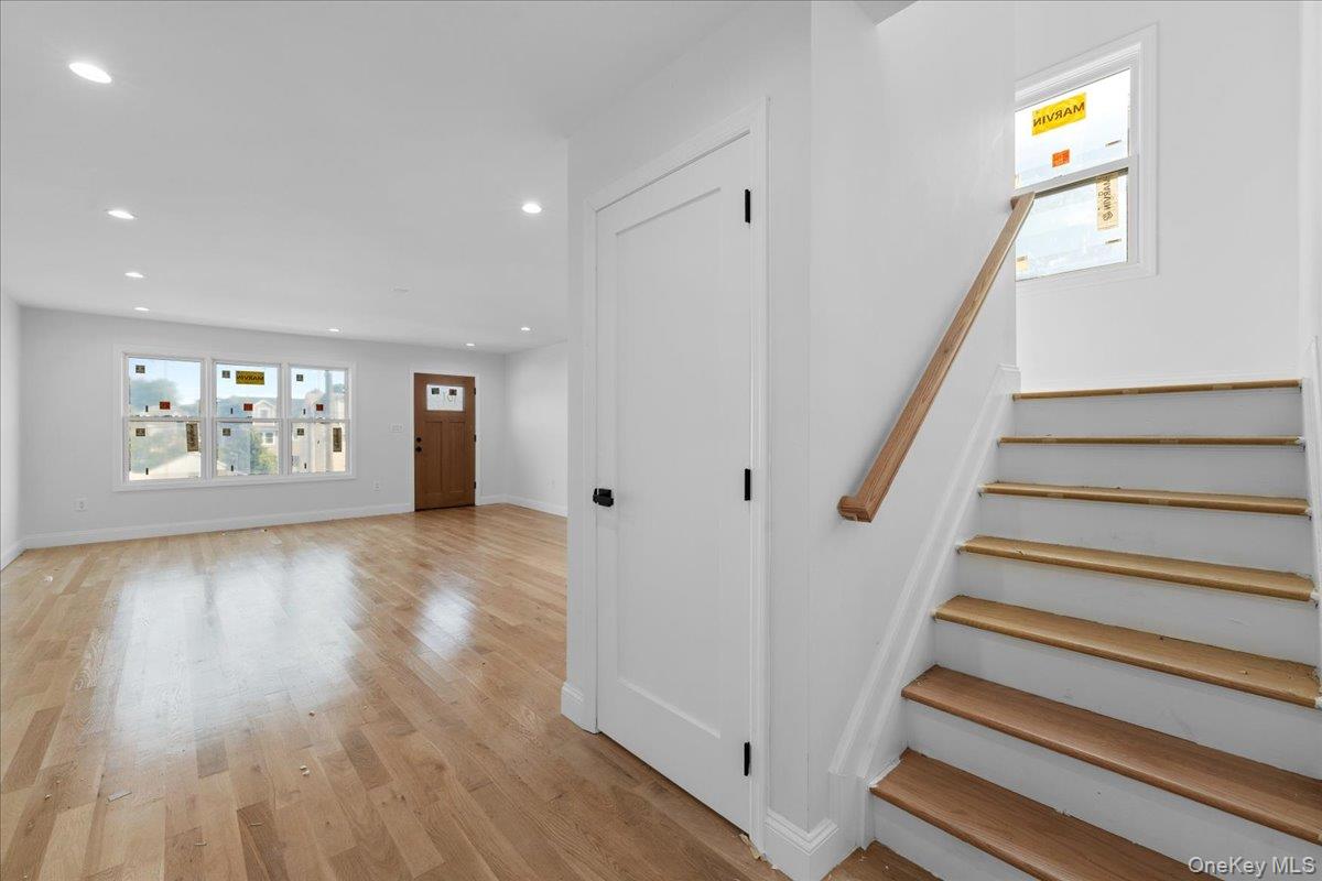 93 Thurton Place, Yonkers, NY 10704