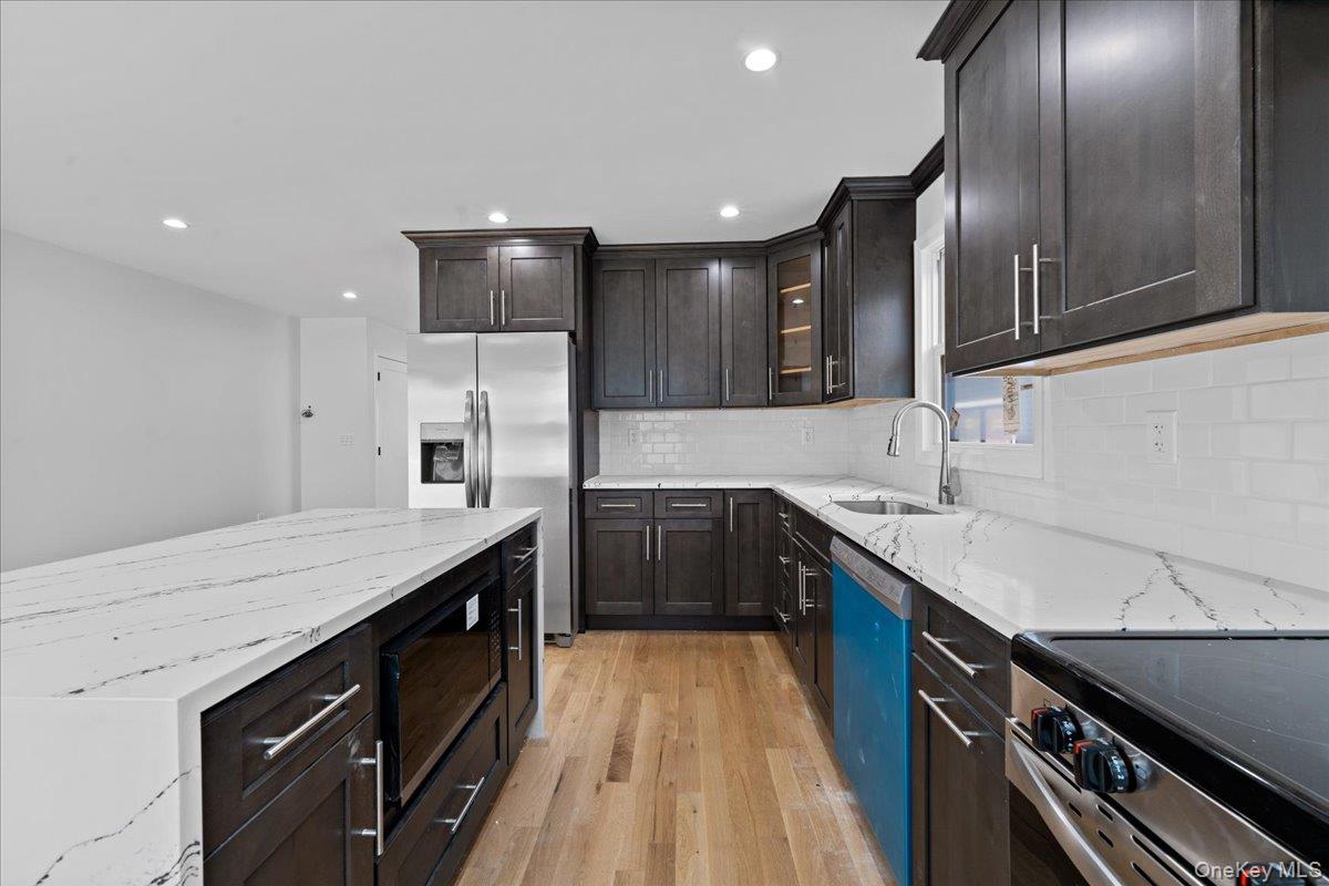 93 Thurton Place, Yonkers, NY 10704