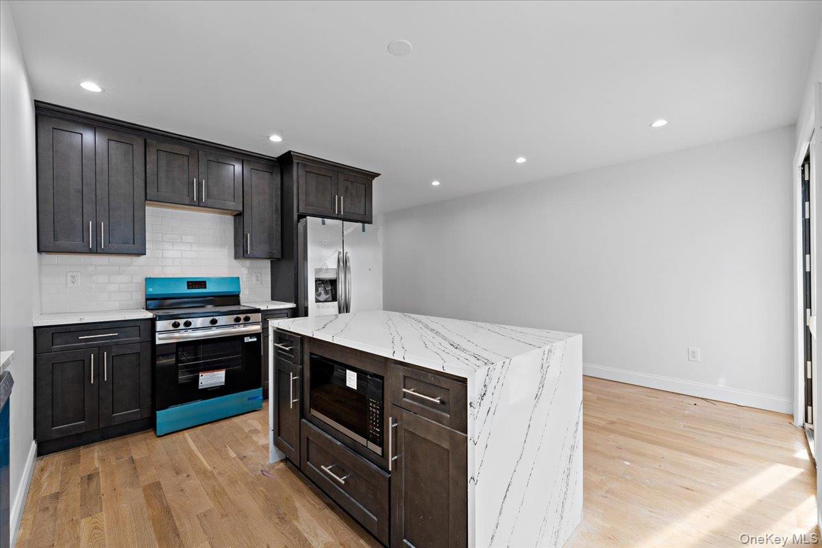 93 Thurton Place, Yonkers, NY 10704