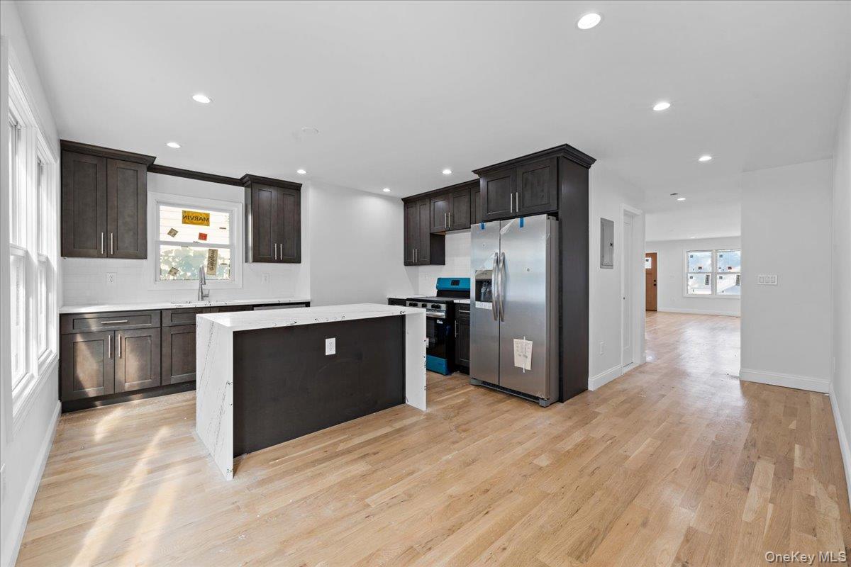 93 Thurton Place, Yonkers, NY 10704