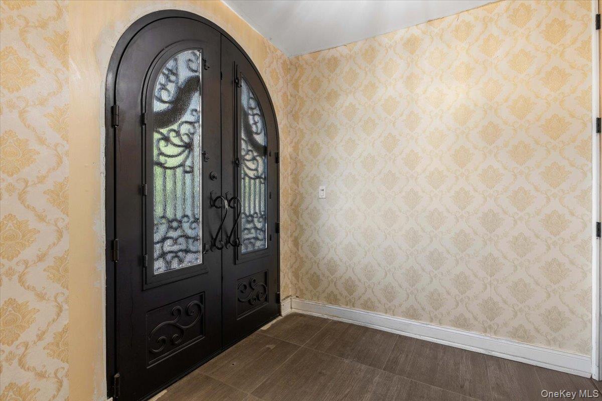 605 S 6th Avenue, Mount Vernon, NY 10550