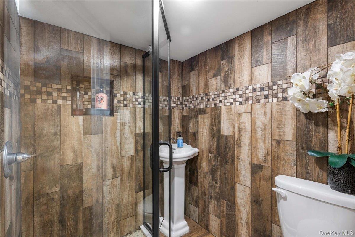 605 S 6th Avenue, Mount Vernon, NY 10550