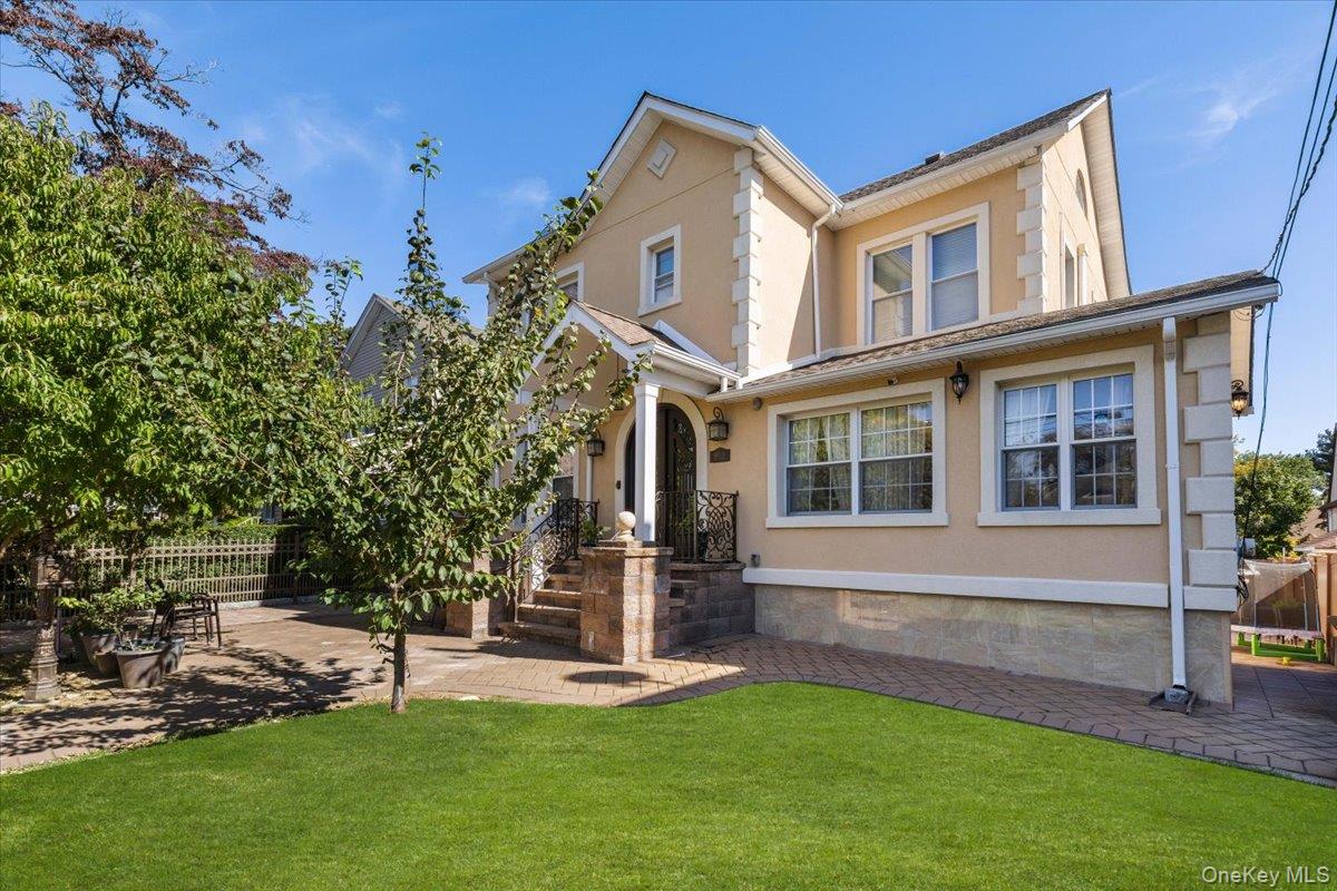 605 S 6th Avenue, Mount Vernon, NY 10550