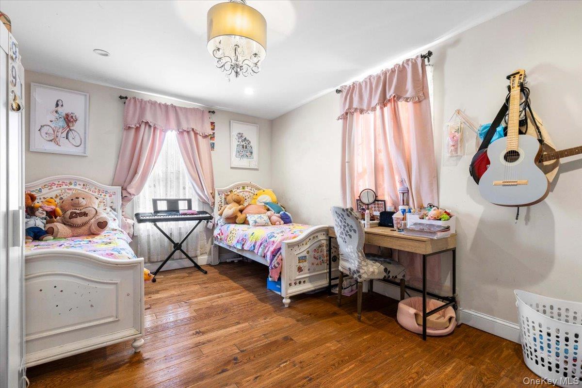 605 S 6th Avenue, Mount Vernon, NY 10550