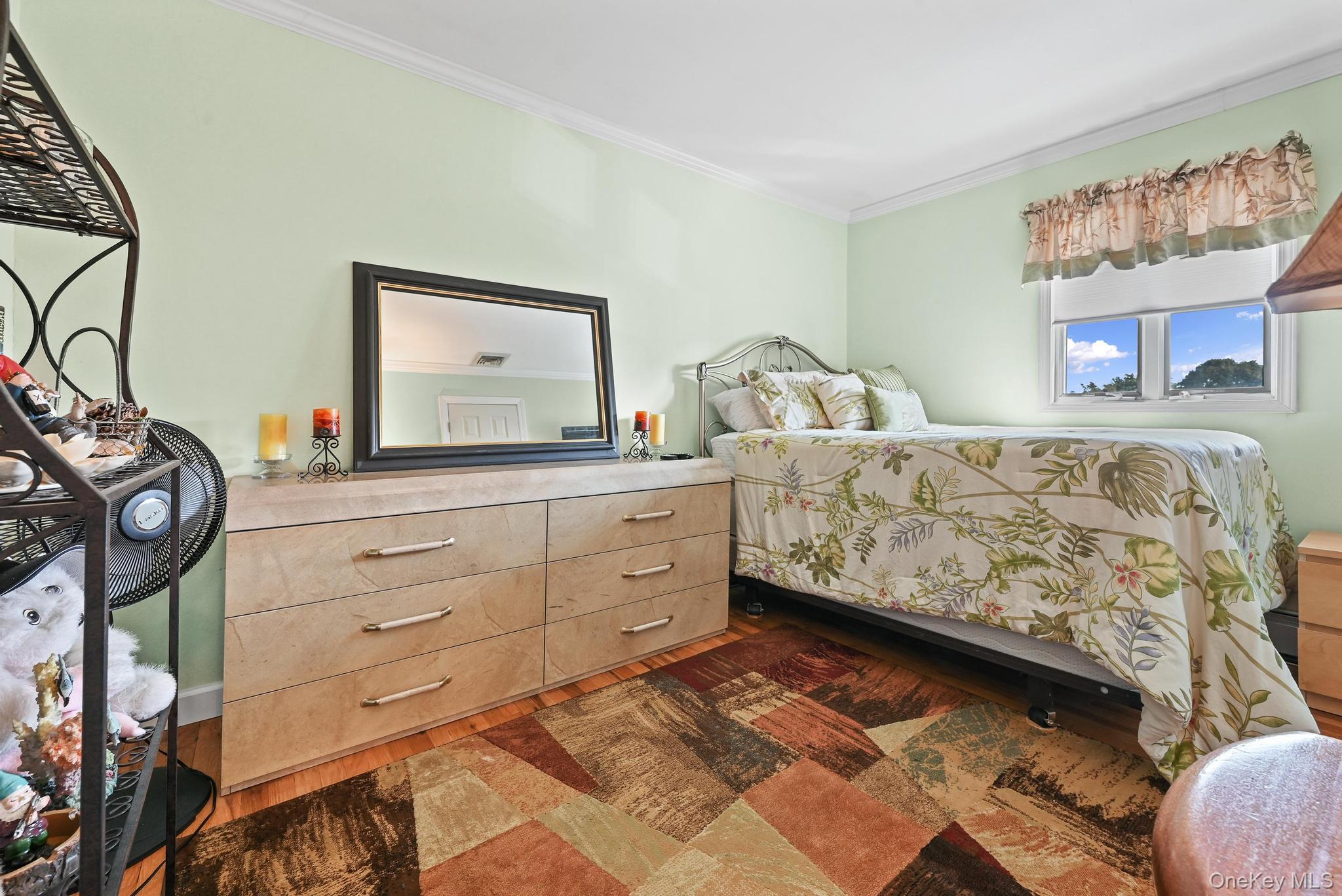 769 Bay Place, Lindenhurst, NY 11757