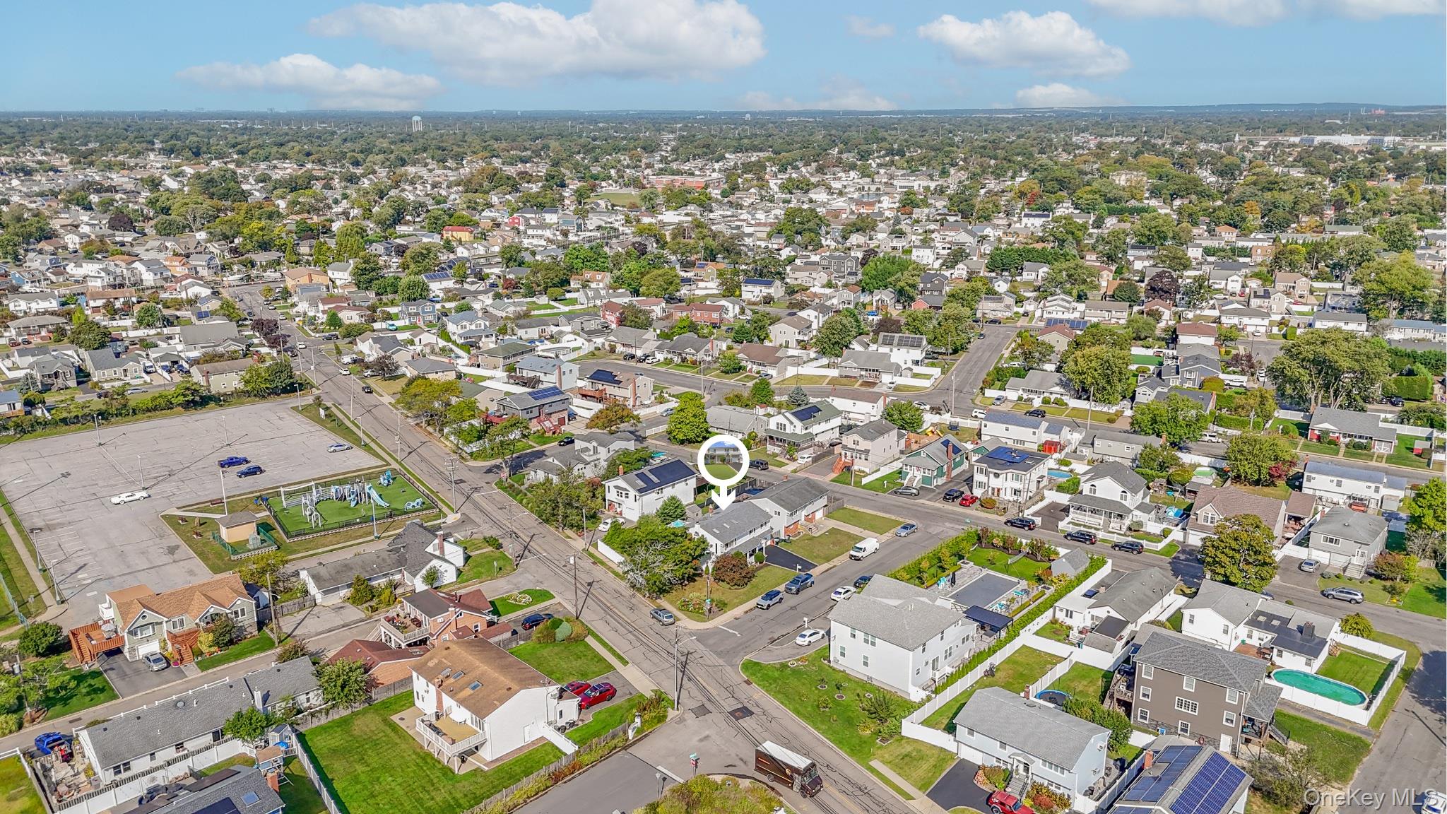 769 Bay Place, Lindenhurst, NY 11757