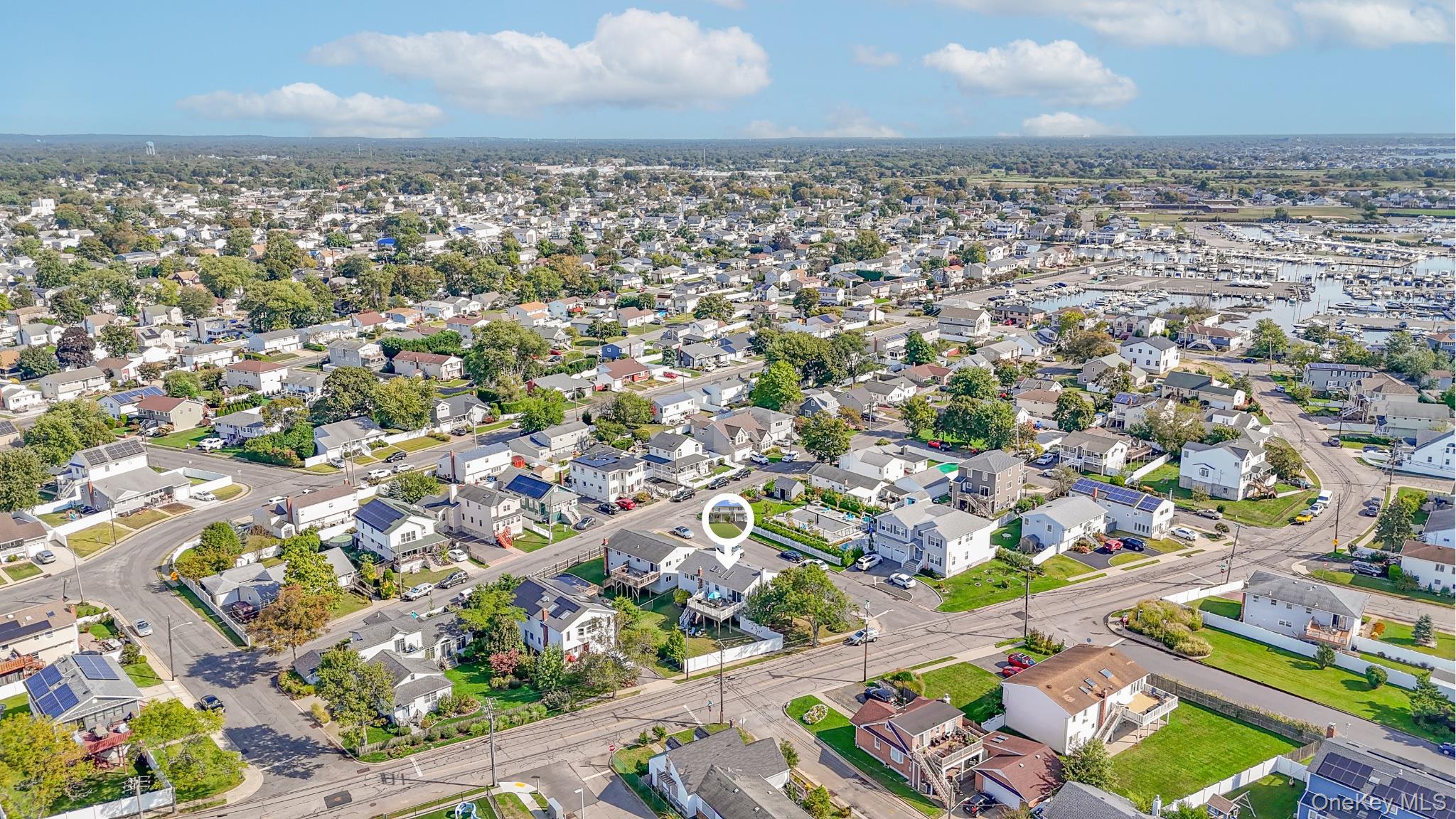 769 Bay Place, Lindenhurst, NY 11757