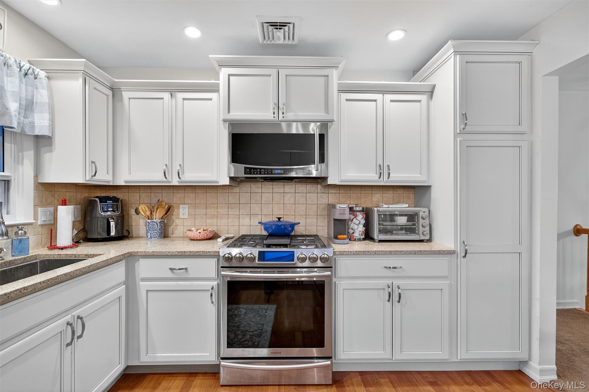 30 Highland Avenue, Warwick, NY 10990