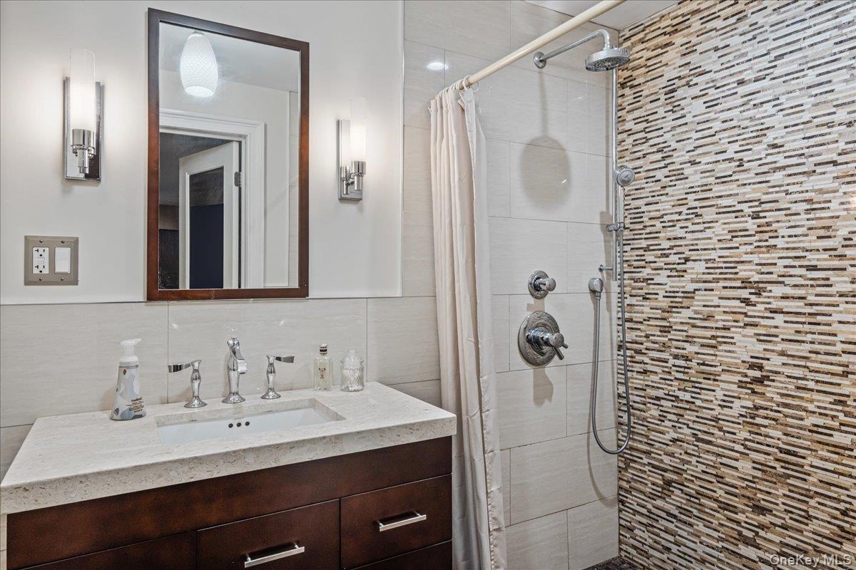 8230 58th Avenue, Middle Village, NY 11379