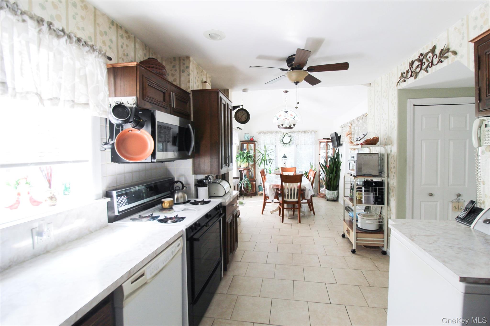 3221 Giegerich Place, Bronx, NY 10465