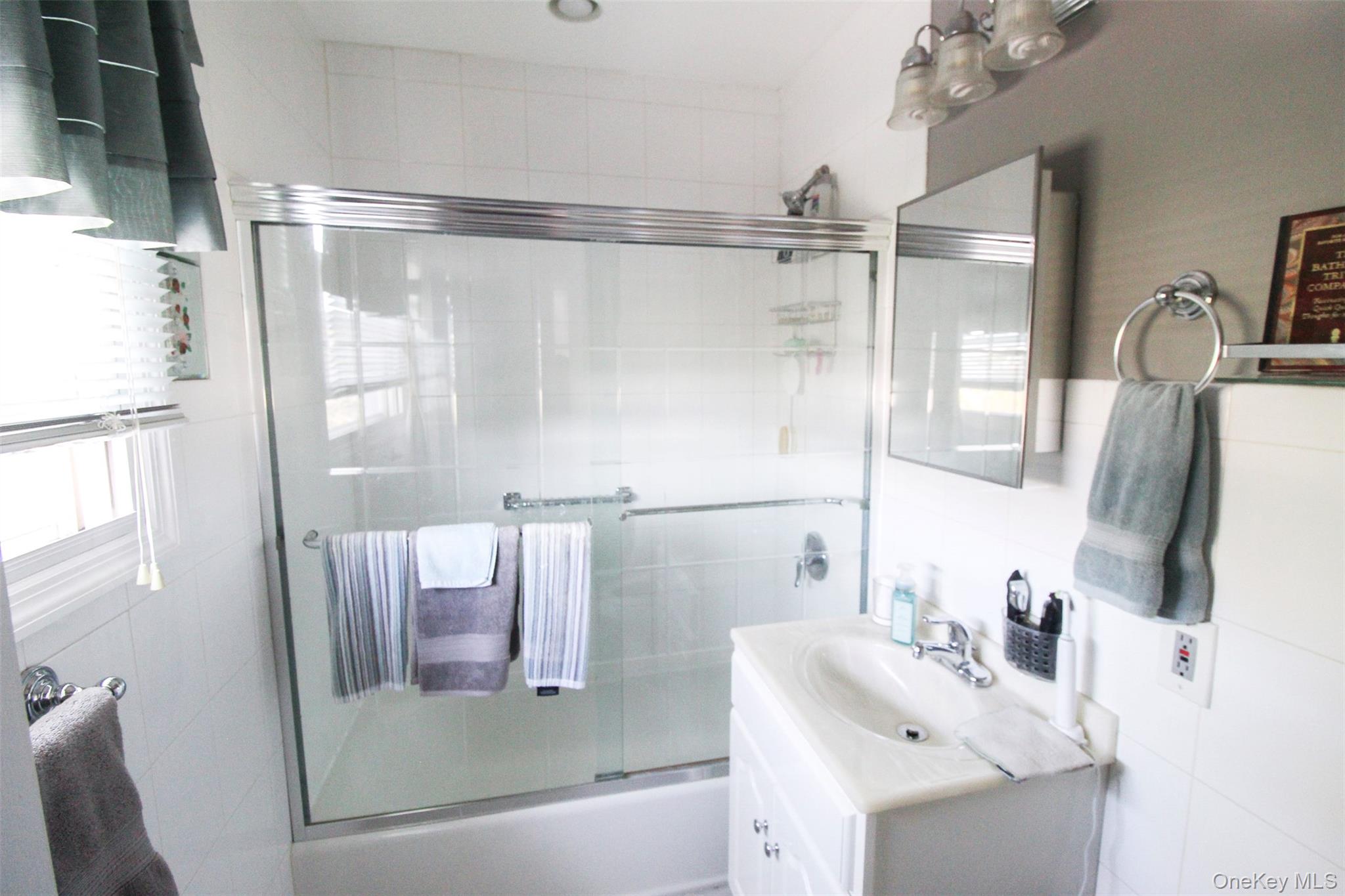 3221 Giegerich Place, Bronx, NY 10465