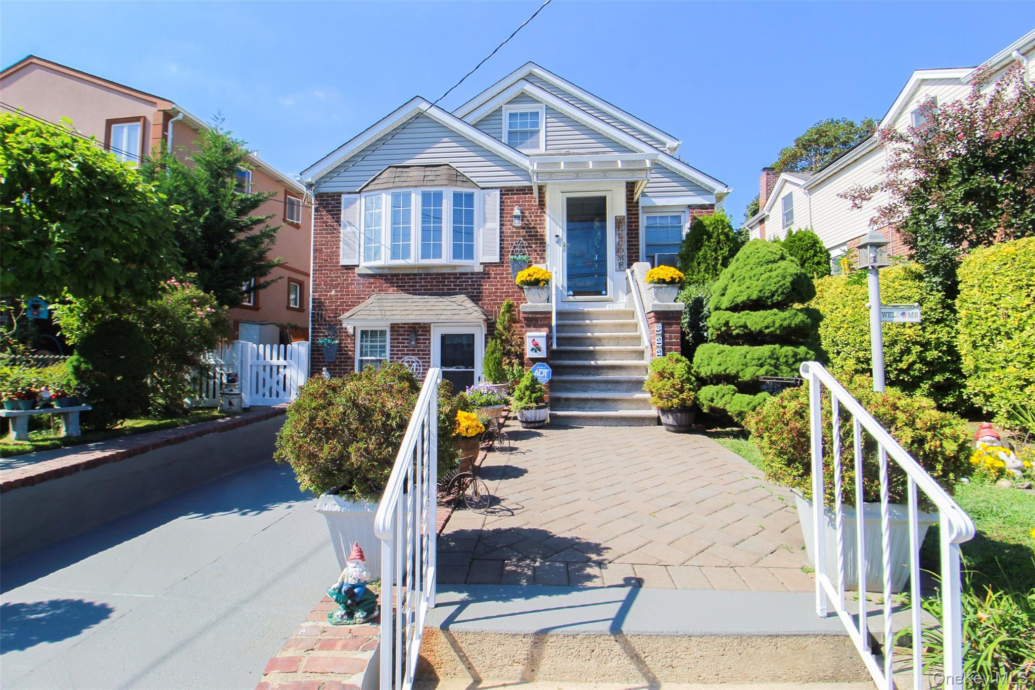 3221 Giegerich Place, Bronx, NY 10465