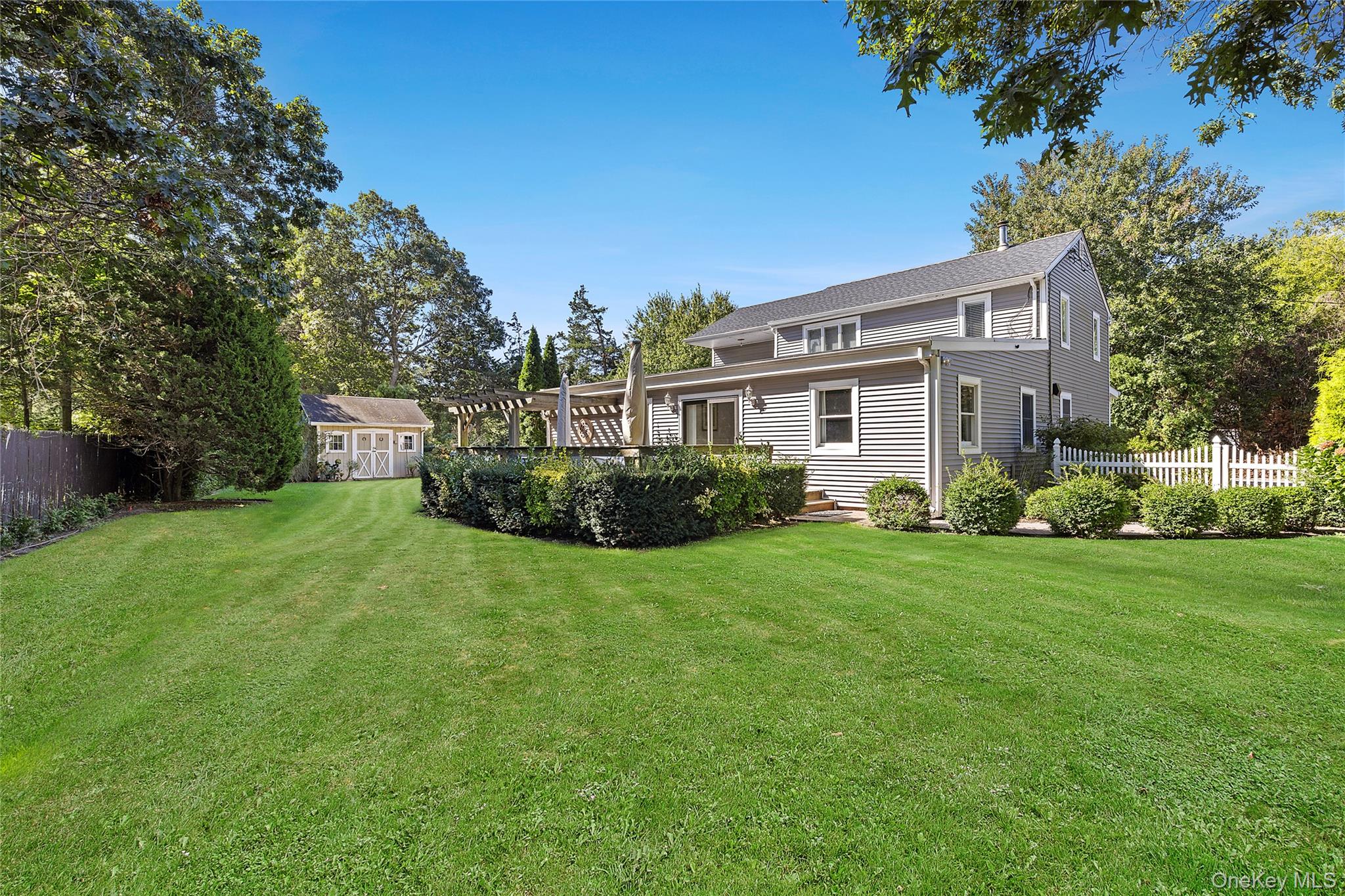 190A Wakeman Road, Hampton Bays, NY 11946