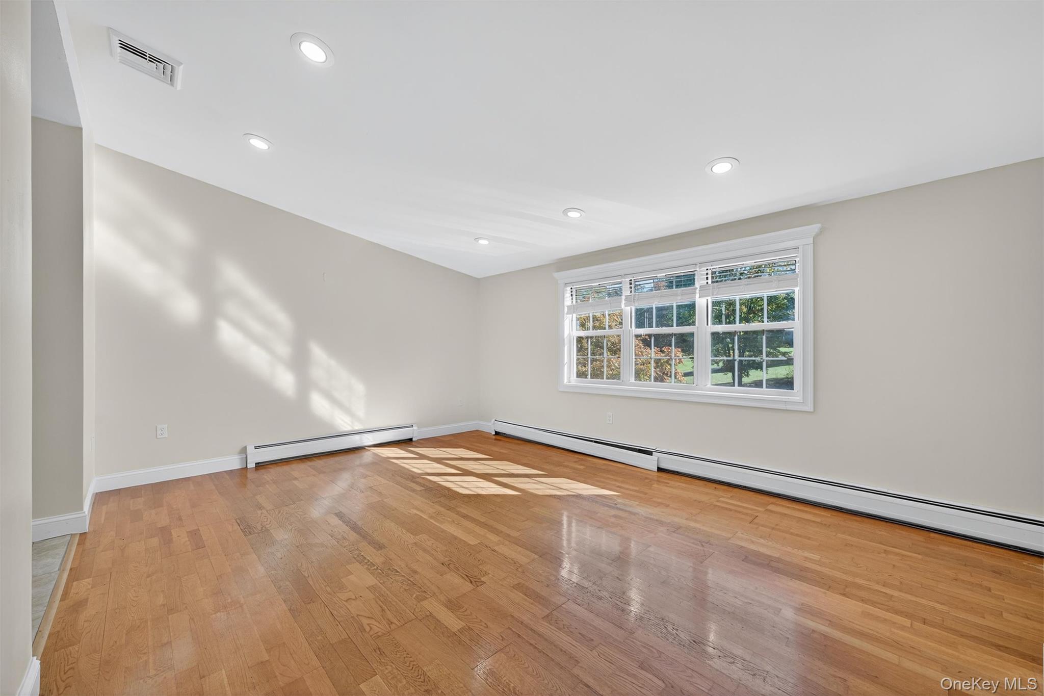 229 Gardnerville Road, New Hampton, NY 10958