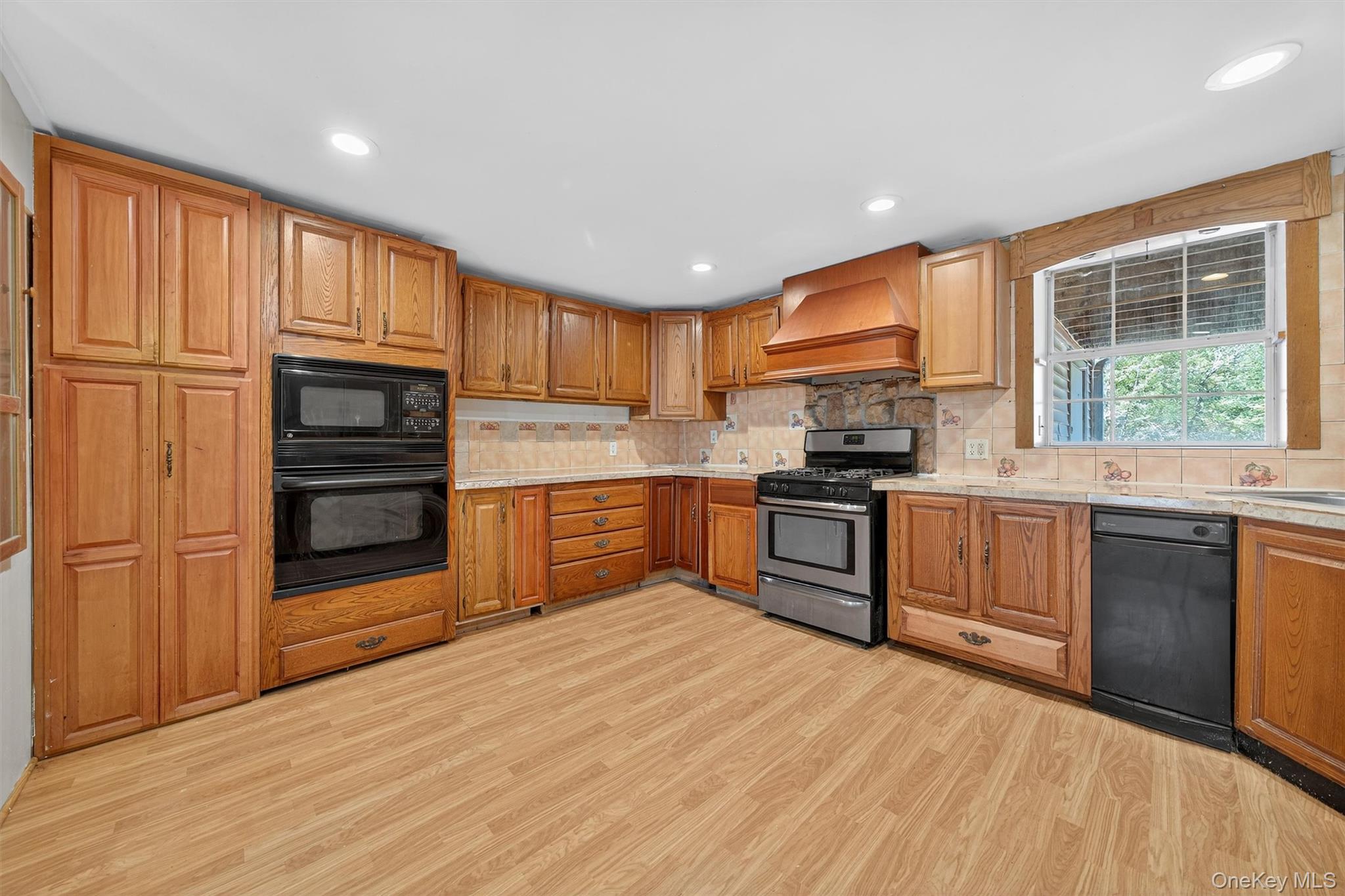 229 Gardnerville Road, New Hampton, NY 10958