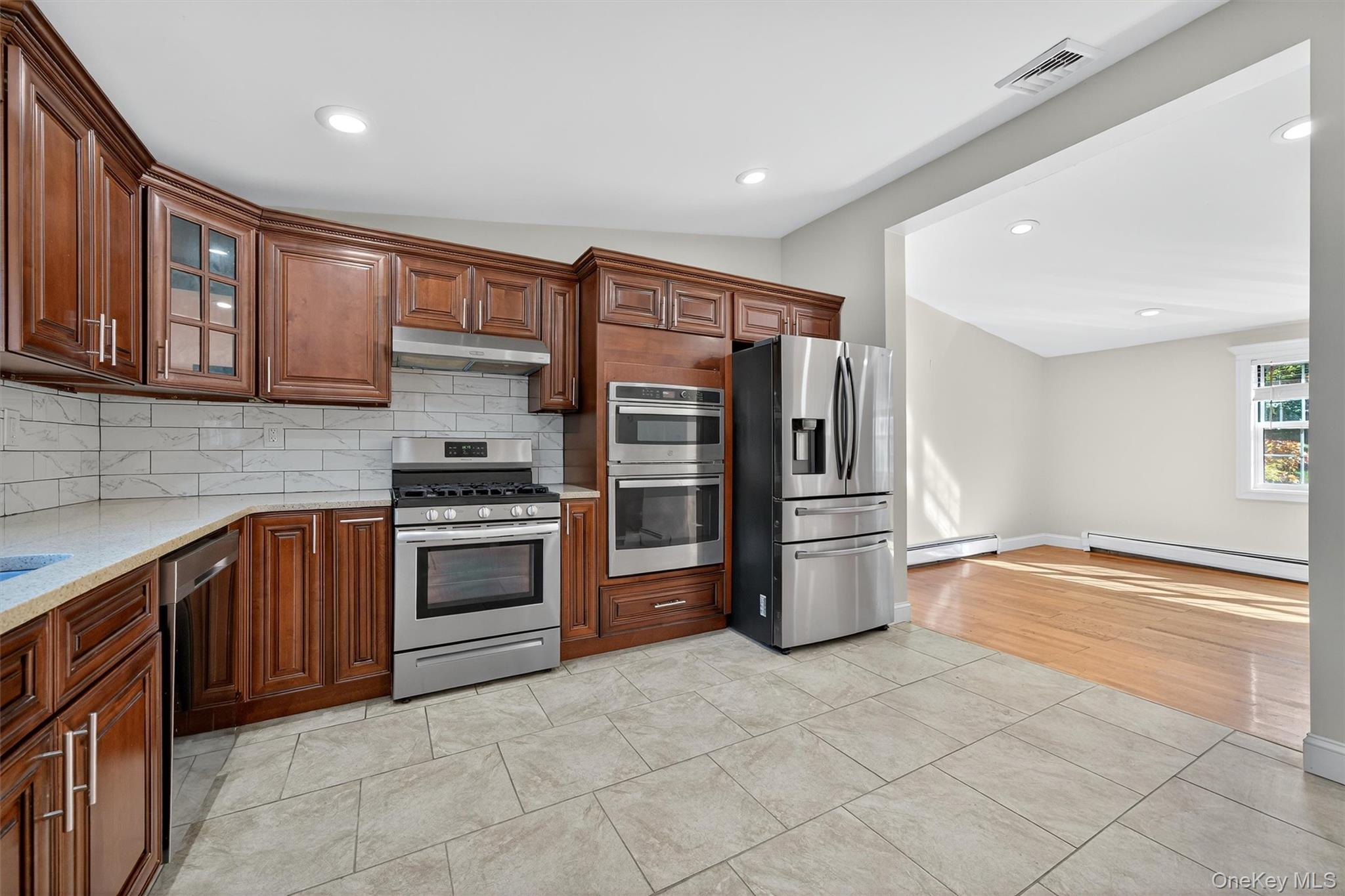 229 Gardnerville Road, New Hampton, NY 10958