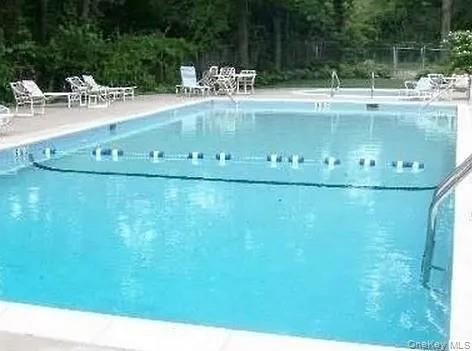 603 Towne House Village, Central Islip, NY 11749