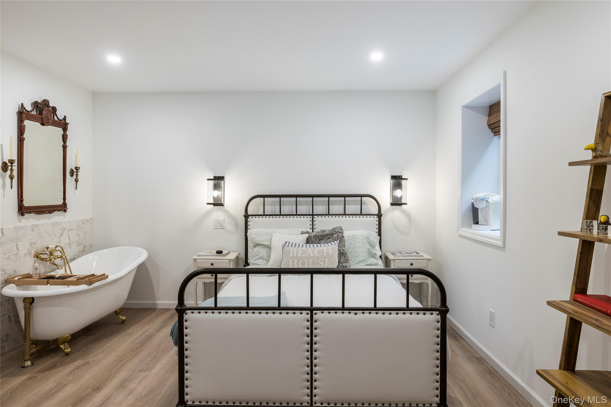 77 Hillcrest Avenue, Southampton, NY 11968