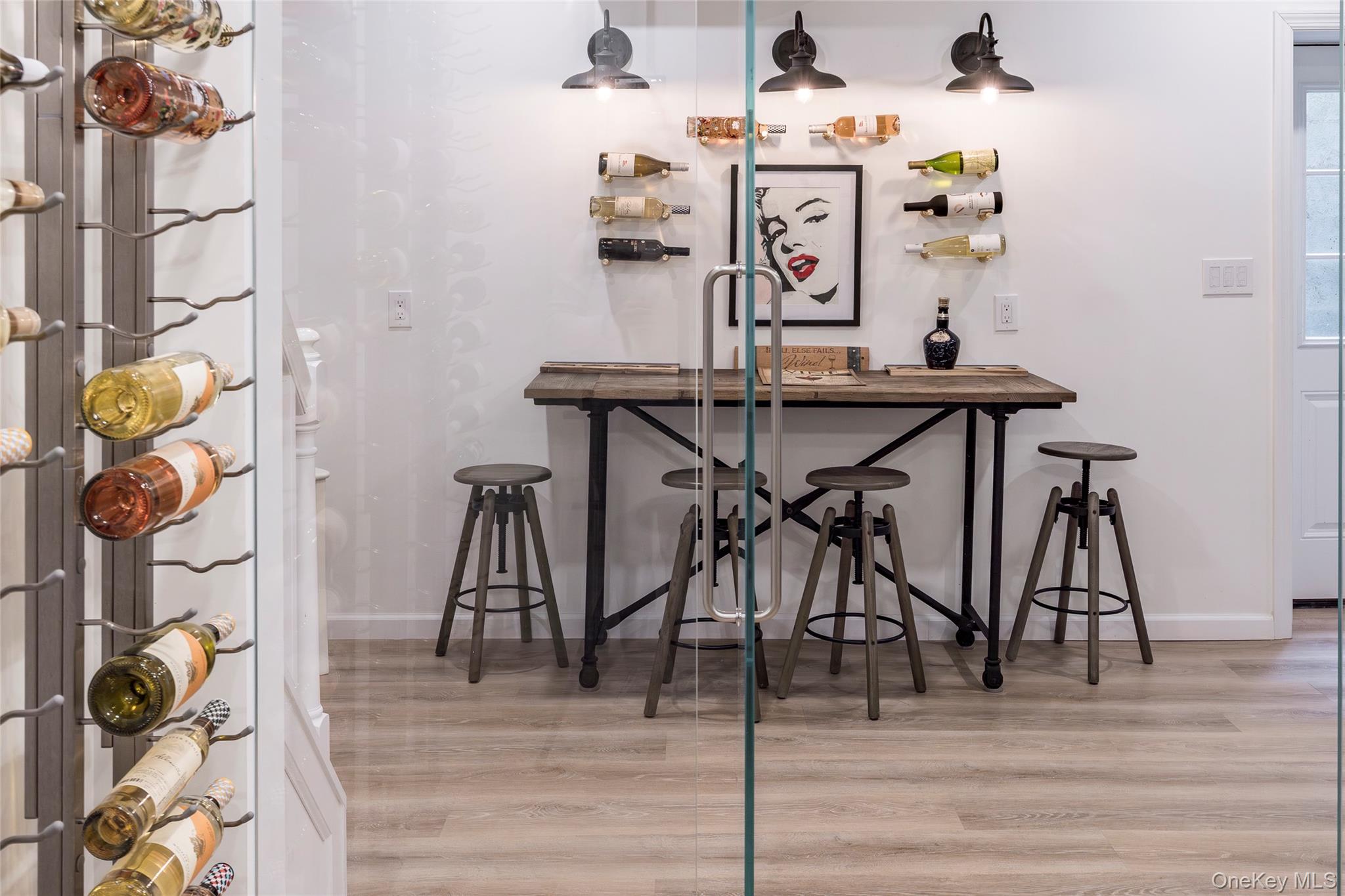 77 Hillcrest Avenue, Southampton, NY 11968