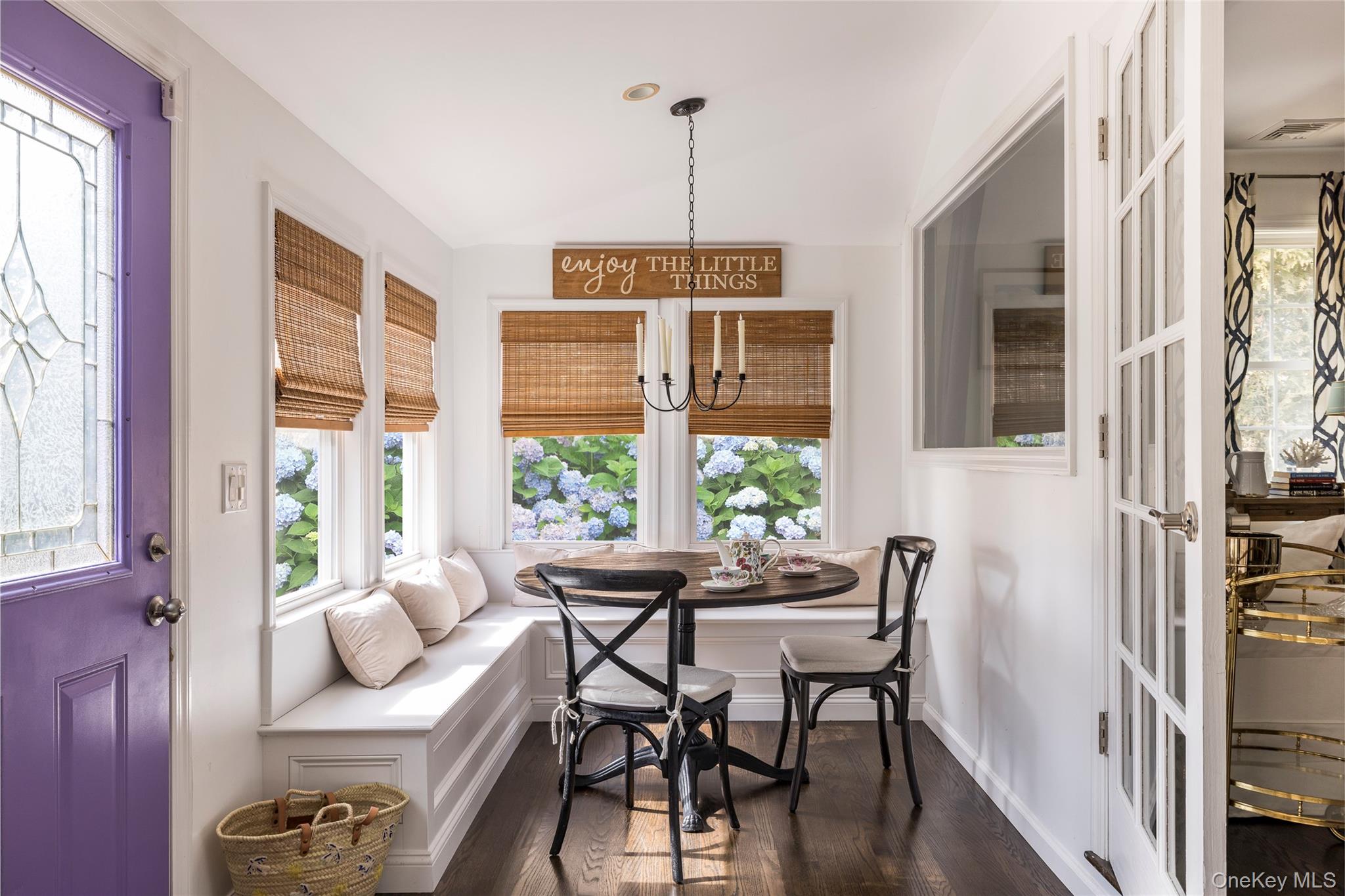 77 Hillcrest Avenue, Southampton, NY 11968