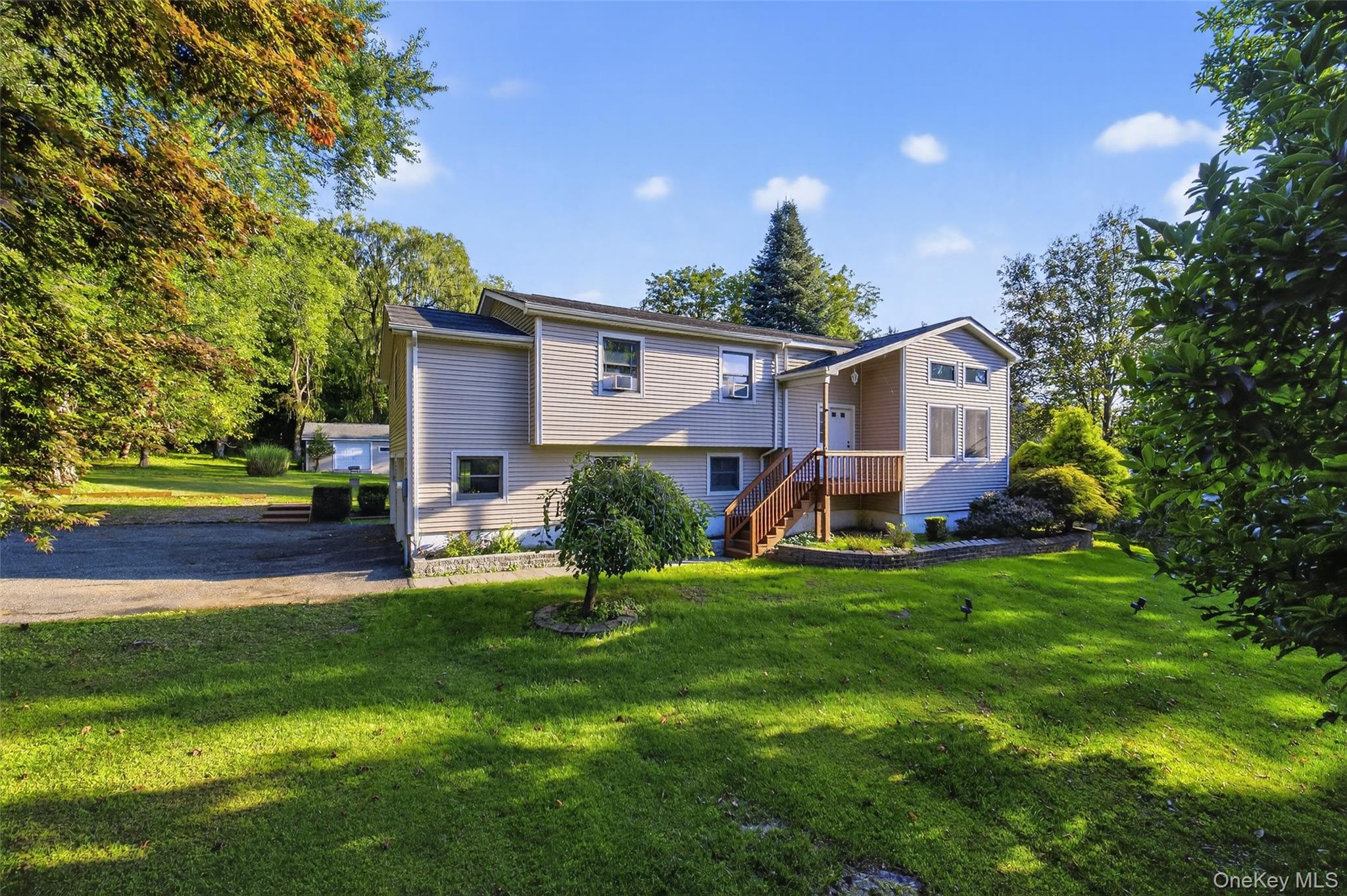 916 Route 216, Poughquag, NY 12570