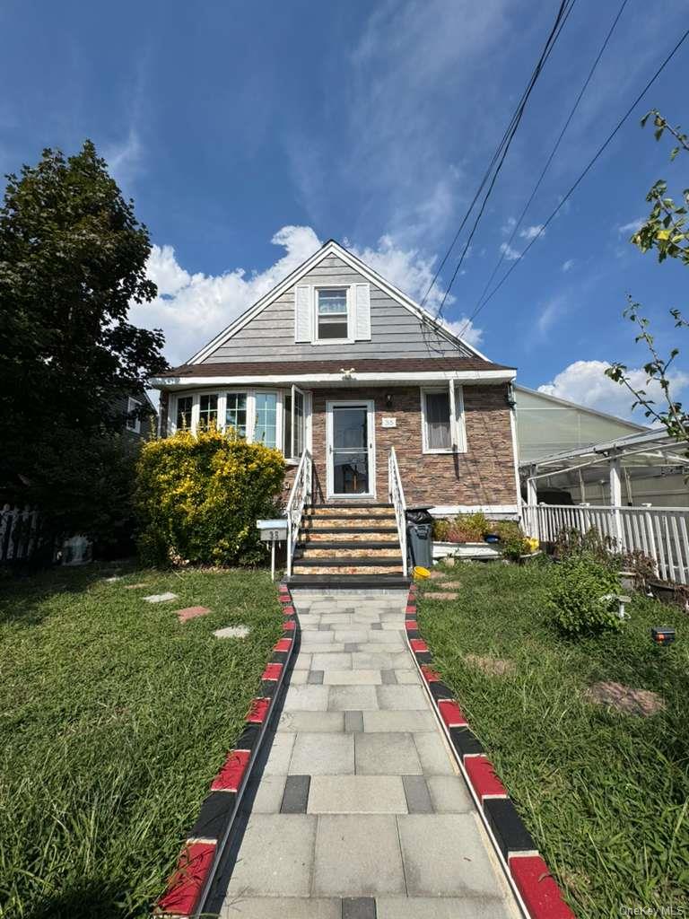35 HARVARD Street, Valley Stream, NY 11580