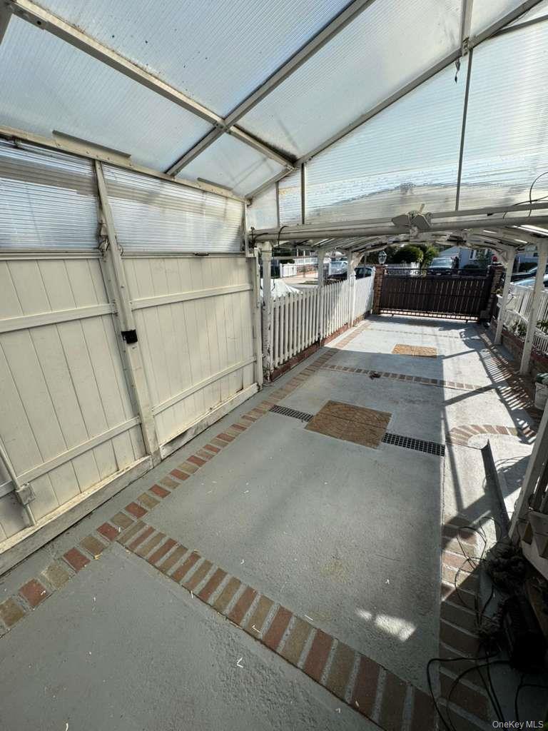 35 HARVARD Street, Valley Stream, NY 11580