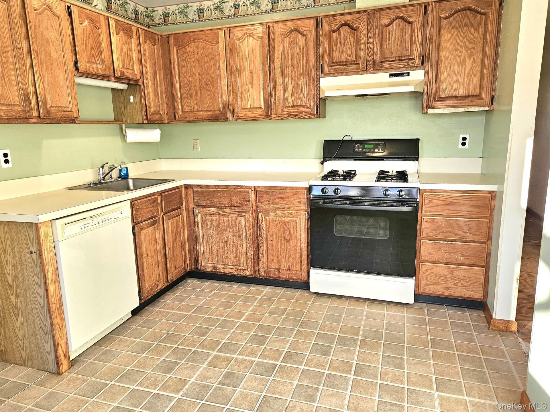 199 Shade Tree Lane, Aquebogue, NY 11931