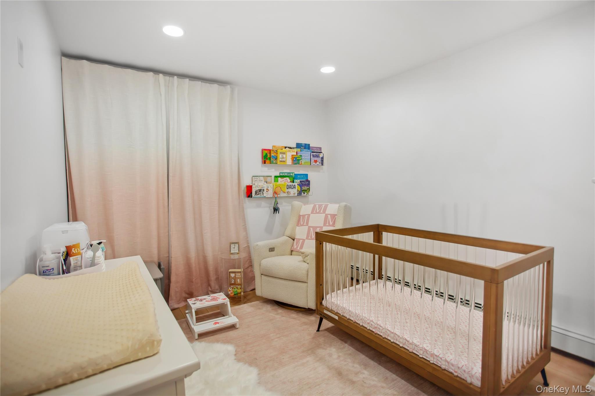 110 Hampton Way, Merrick, NY 11566