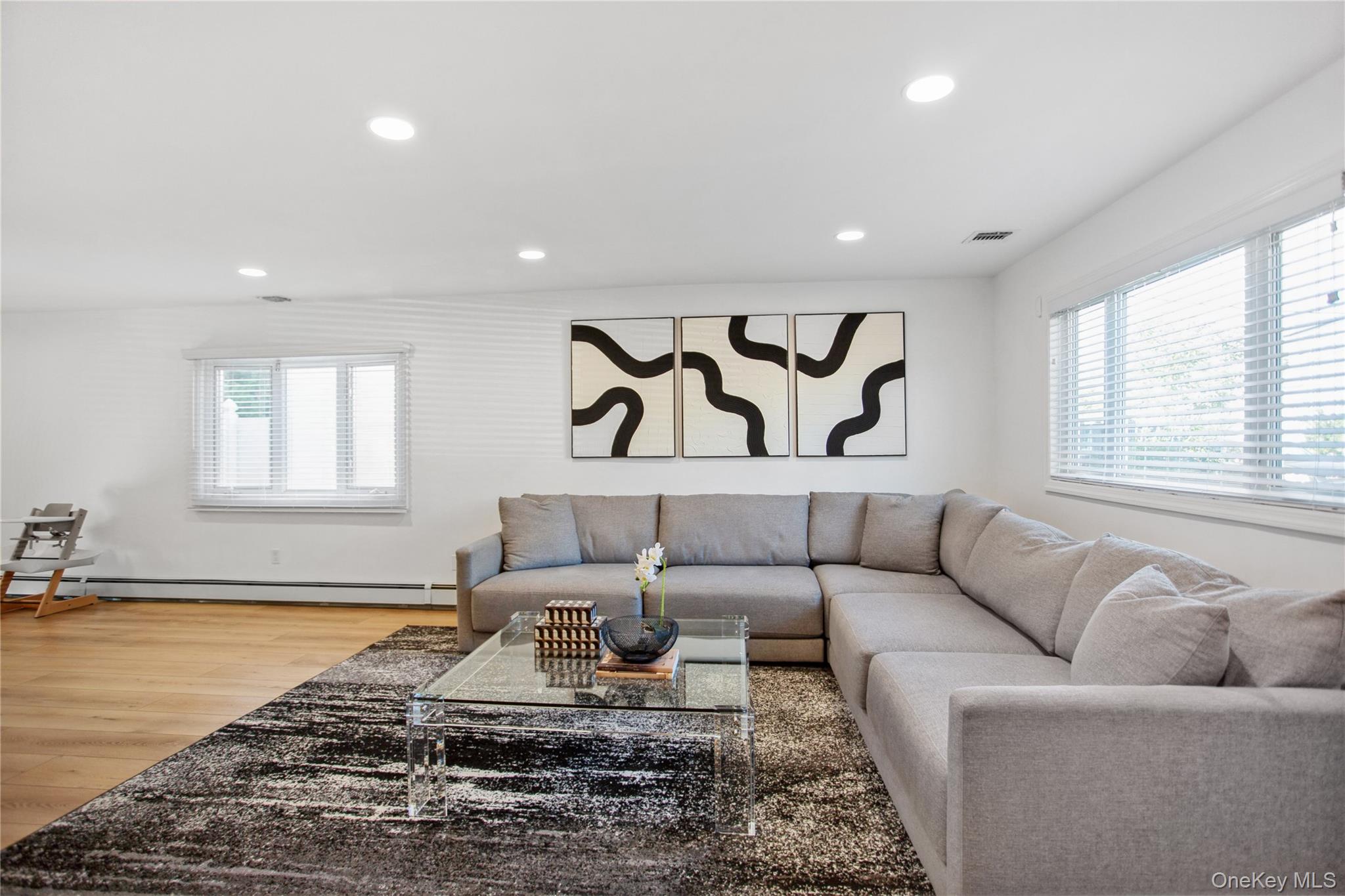 110 Hampton Way, Merrick, NY 11566