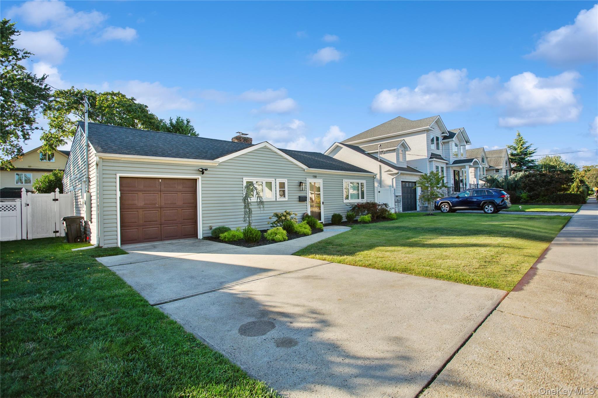 110 Hampton Way, Merrick, NY 11566